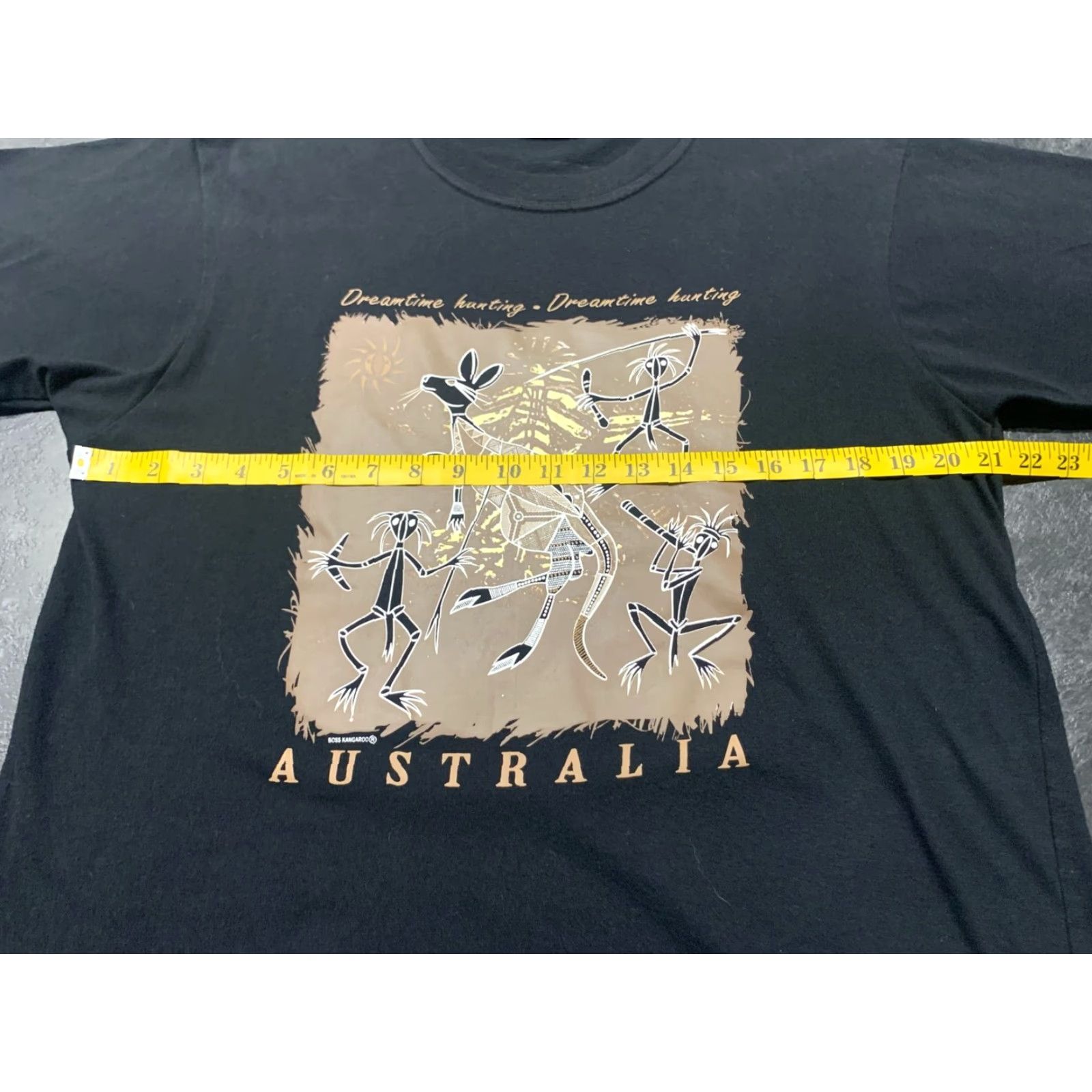 Vintage AUSTRALIA T-Shirt Men Large Short Sleeve Black 100% Cotton "DREAMTIME HUNTING" Graphic Tee AUSTRALIA Brand Size US L / EU 52-54 / 3 - 7 Thumbnail
