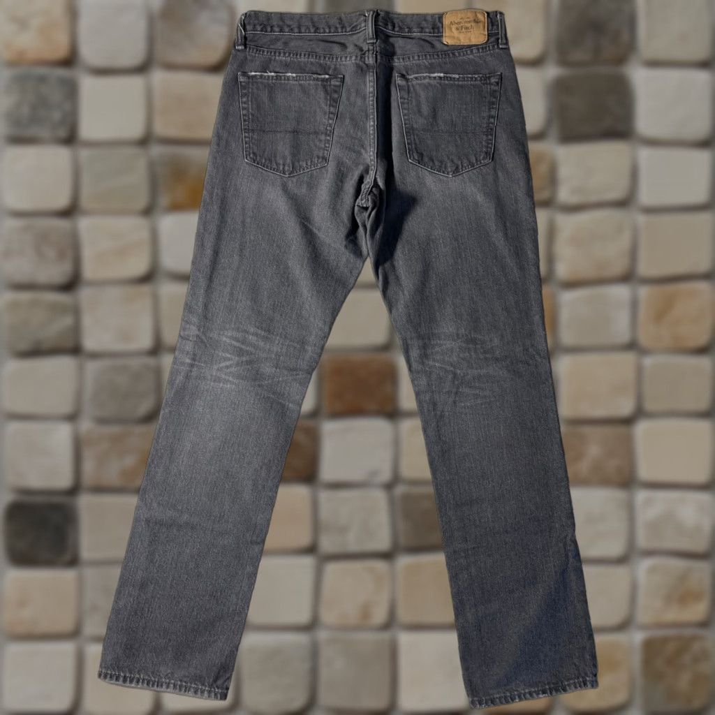 Abercrombie & Fitch VINTAGE Abercrombie & Fitch Jeans Men’s Gray 34x32 Regular Straight 5-Pocket Denim Cotton Belt Loops 100% Cotton (Medium Wash) Size US 34 / EU 50 - 1 Thumbnail