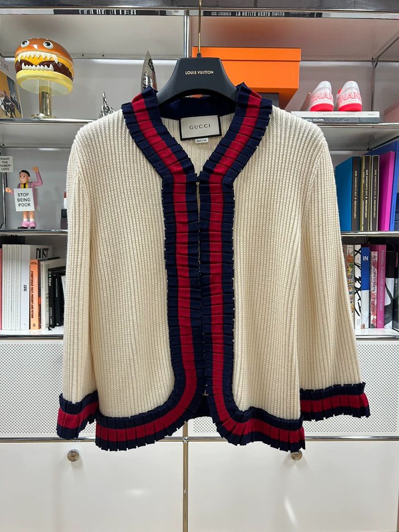 Gucci Gucci Baby's same red and blue striped lace beige wool knit Size US S / EU 44-46 / 1 - 1 Thumbnail
