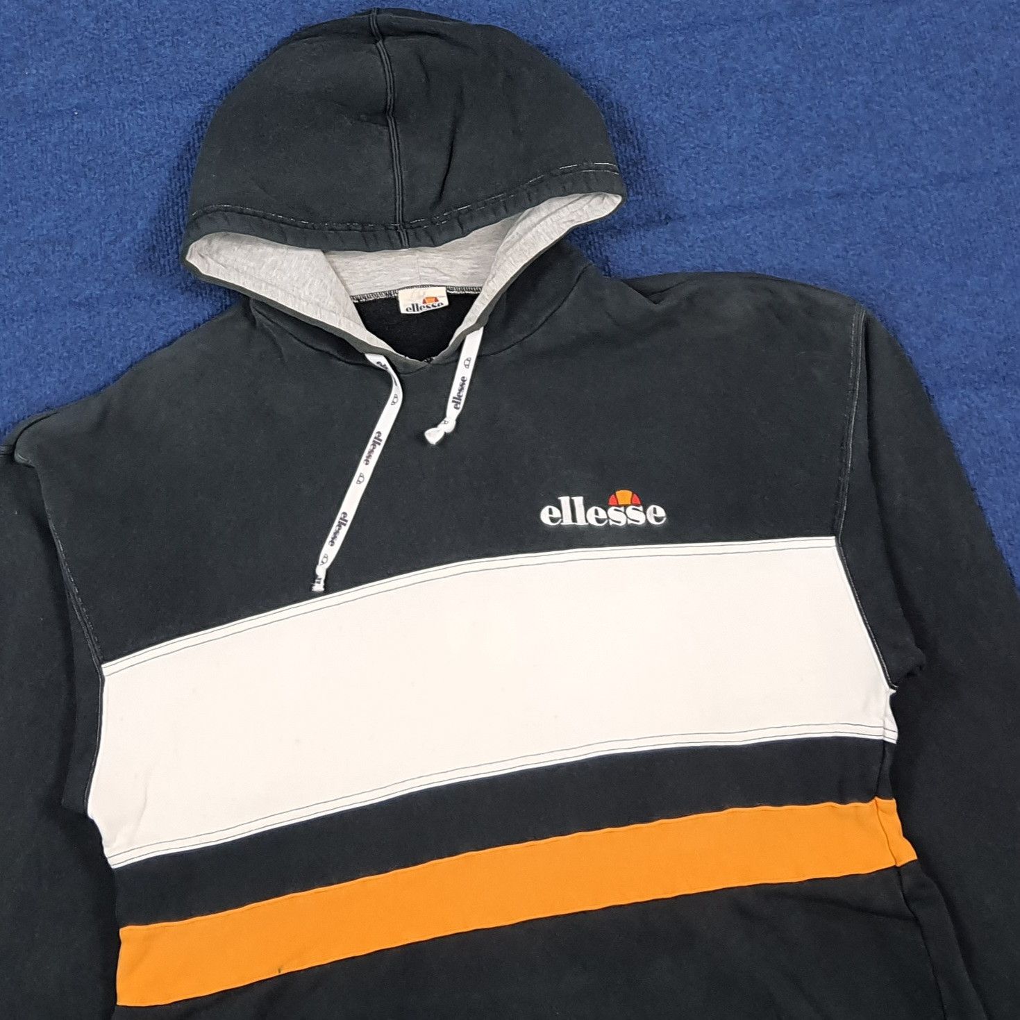 Ellesse Vintage Ellesse Hoodie Sweatshirt C304N20 Size US M / EU 48-50 / 2 - 2 Thumbnail
