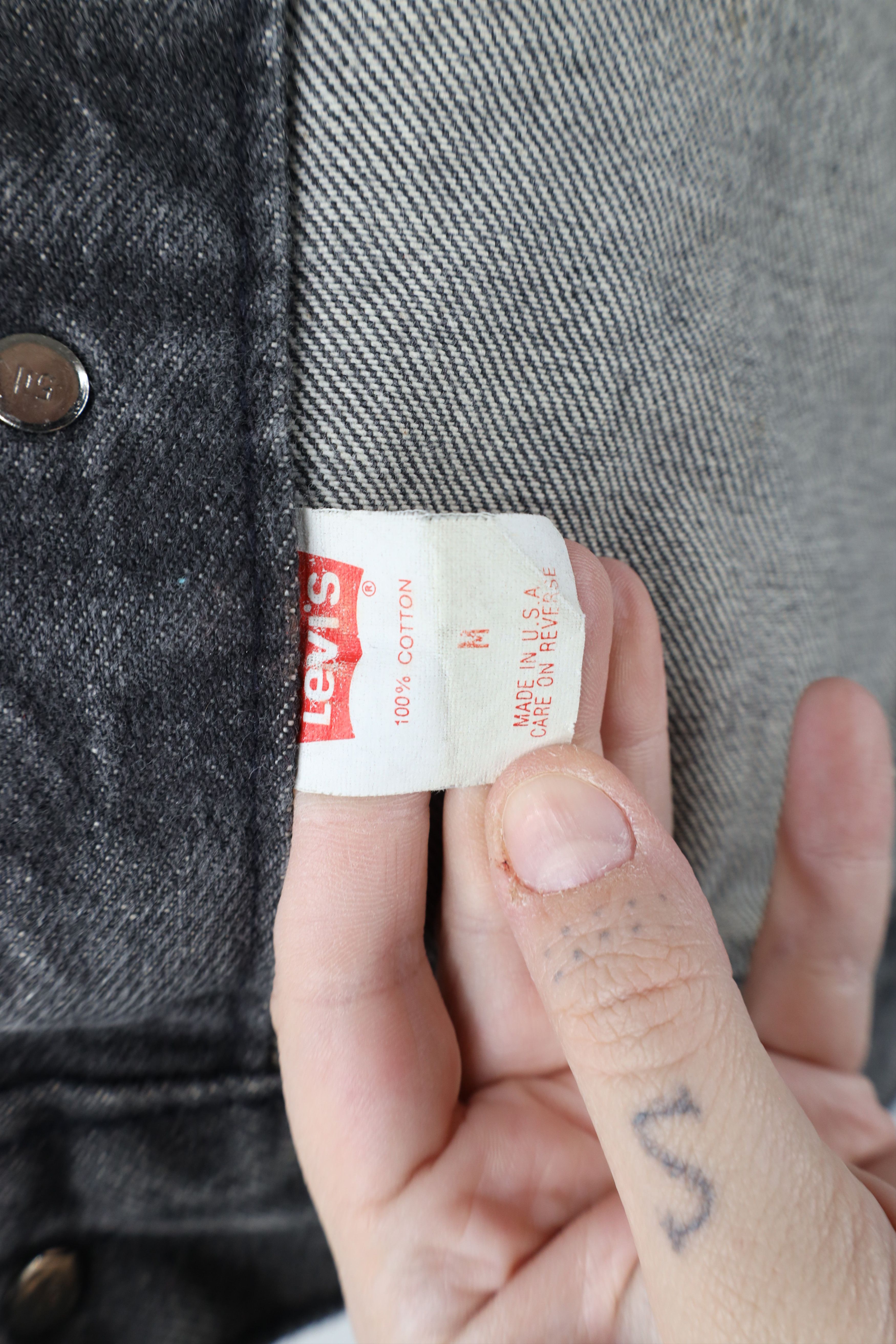 Levi's × Vintage Vintage 90s Levis Acid Wash Denim Trucker Jacket Gray USA Size M / US 6-8 / IT 42-44 - 11 Thumbnail