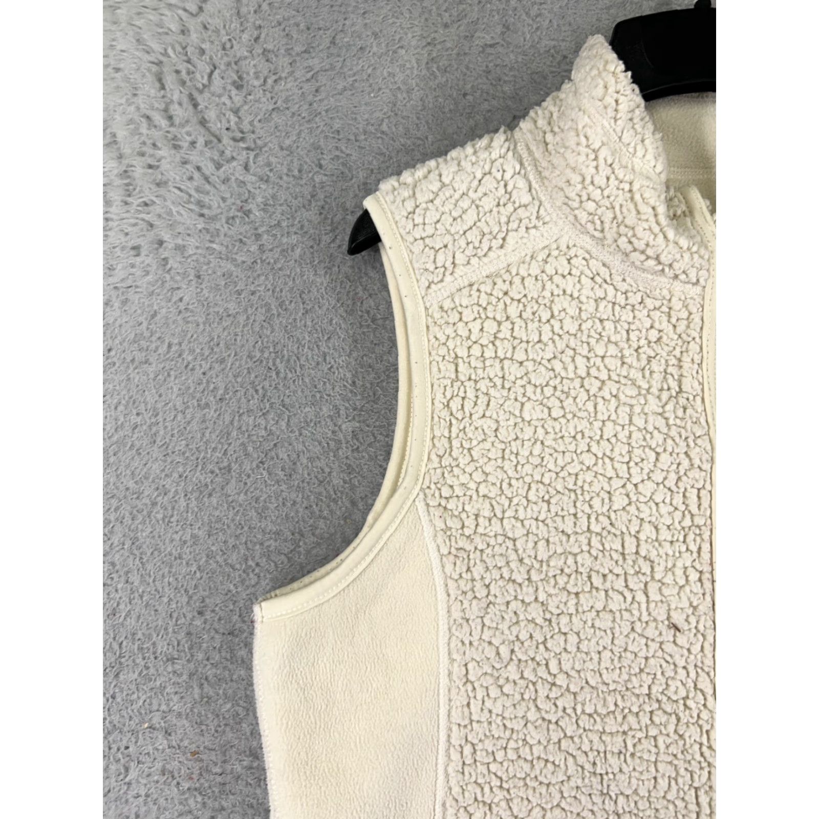 Van Heusen Van Heusen Vest Womens Large White Polyester Fleece Full Zip Pockets Mock Neck Size L / US 10 / IT 46 - 3 Thumbnail