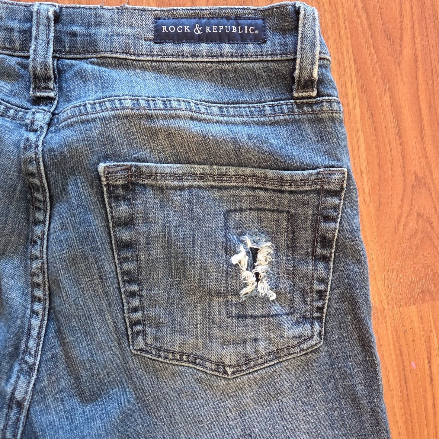 Rock & Republic Rock & Republic Distressed Blue Jeans - Women's Size 6 Size 28" / US 6 / IT 42 - 6 Thumbnail