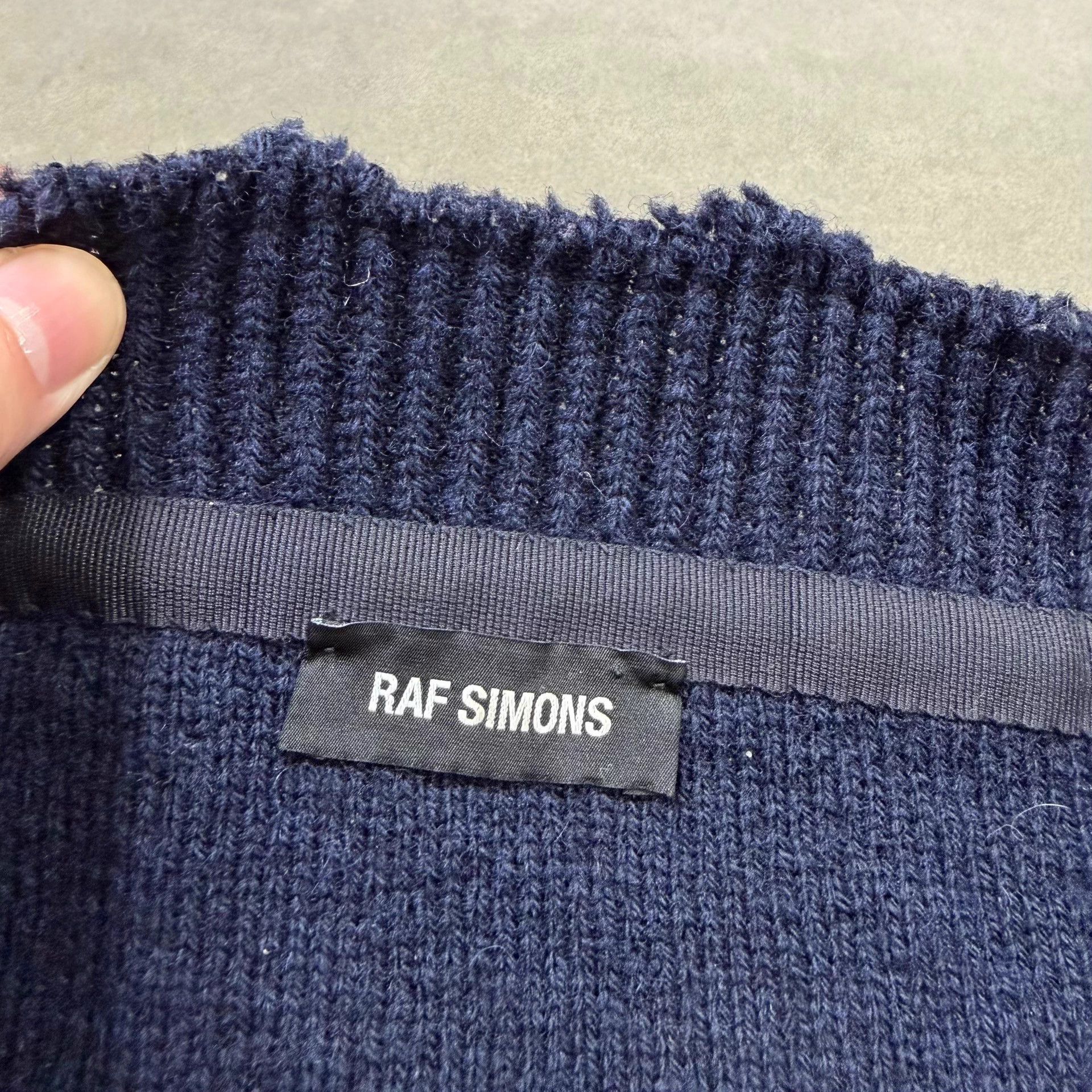Raf Simons Raf Simons 16AW Destroyed Over Knit Sweater Navy OneSize Size US M / EU 48-50 / 2 - 8 Thumbnail