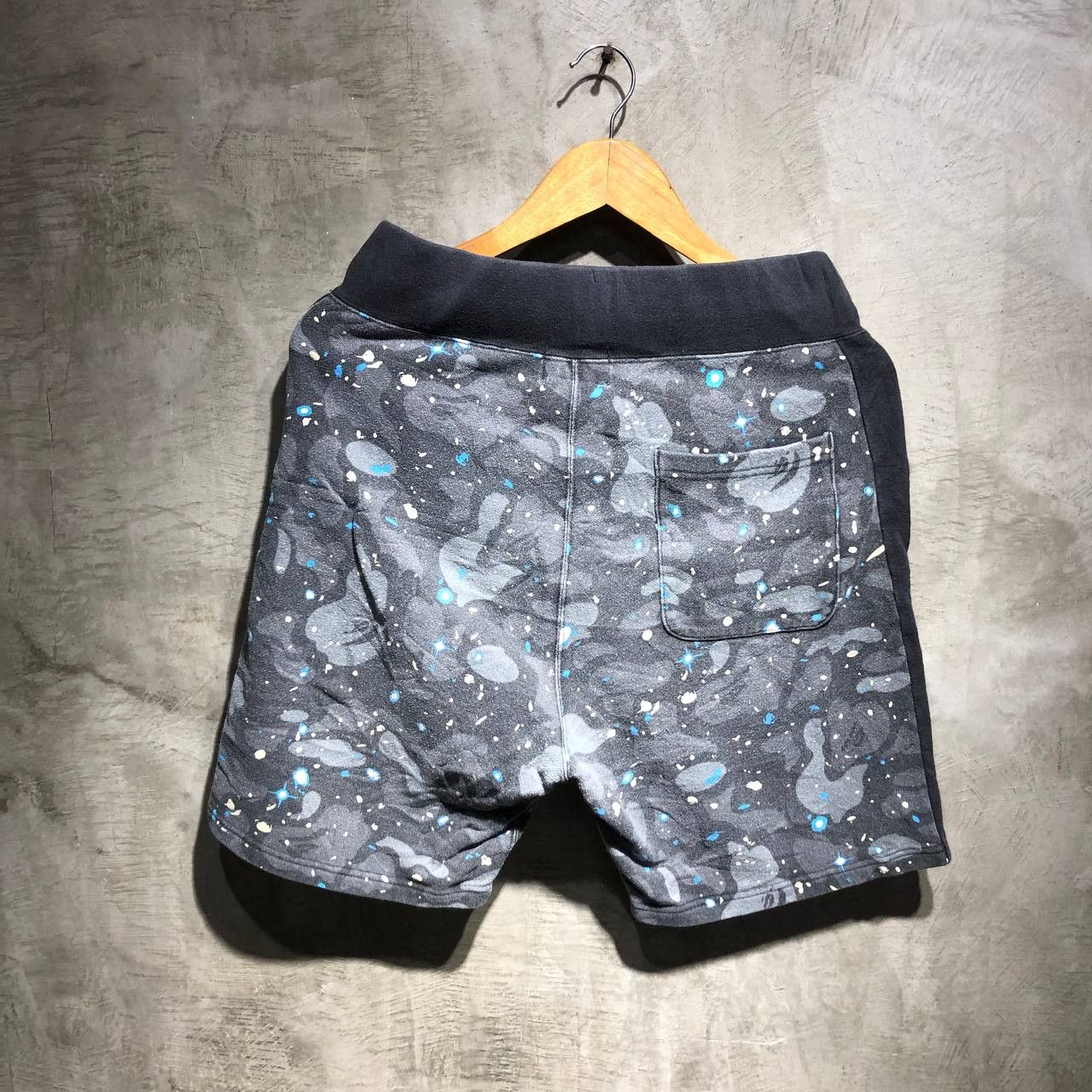 Bape BAPE Space Camo Shorts Size US 30 / EU 46 - 3 Thumbnail