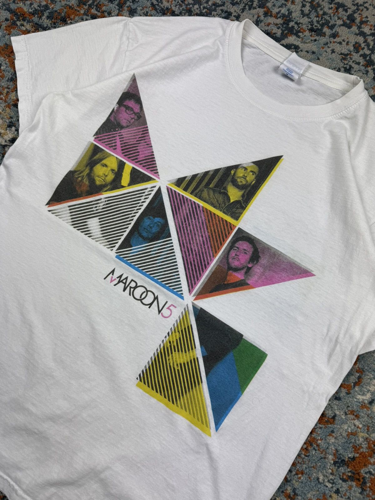 Band Tees × Vintage Vintage 00s Maroon 5 tour graphic band tee merch rare y2k Size US M / EU 48-50 / 2 - 5 Thumbnail