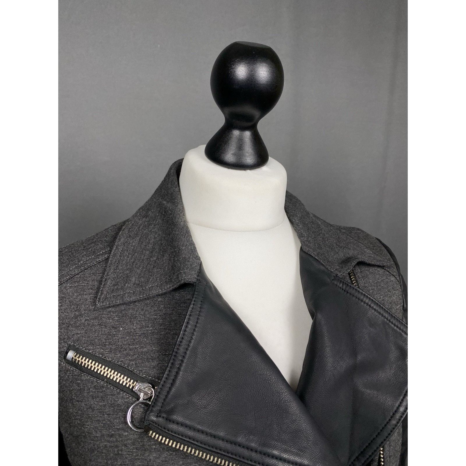 Versace Versace Assymetric Gray Black Biker Motorcycle Jacket Size Size S / US 4 / IT 40 - 6 Thumbnail