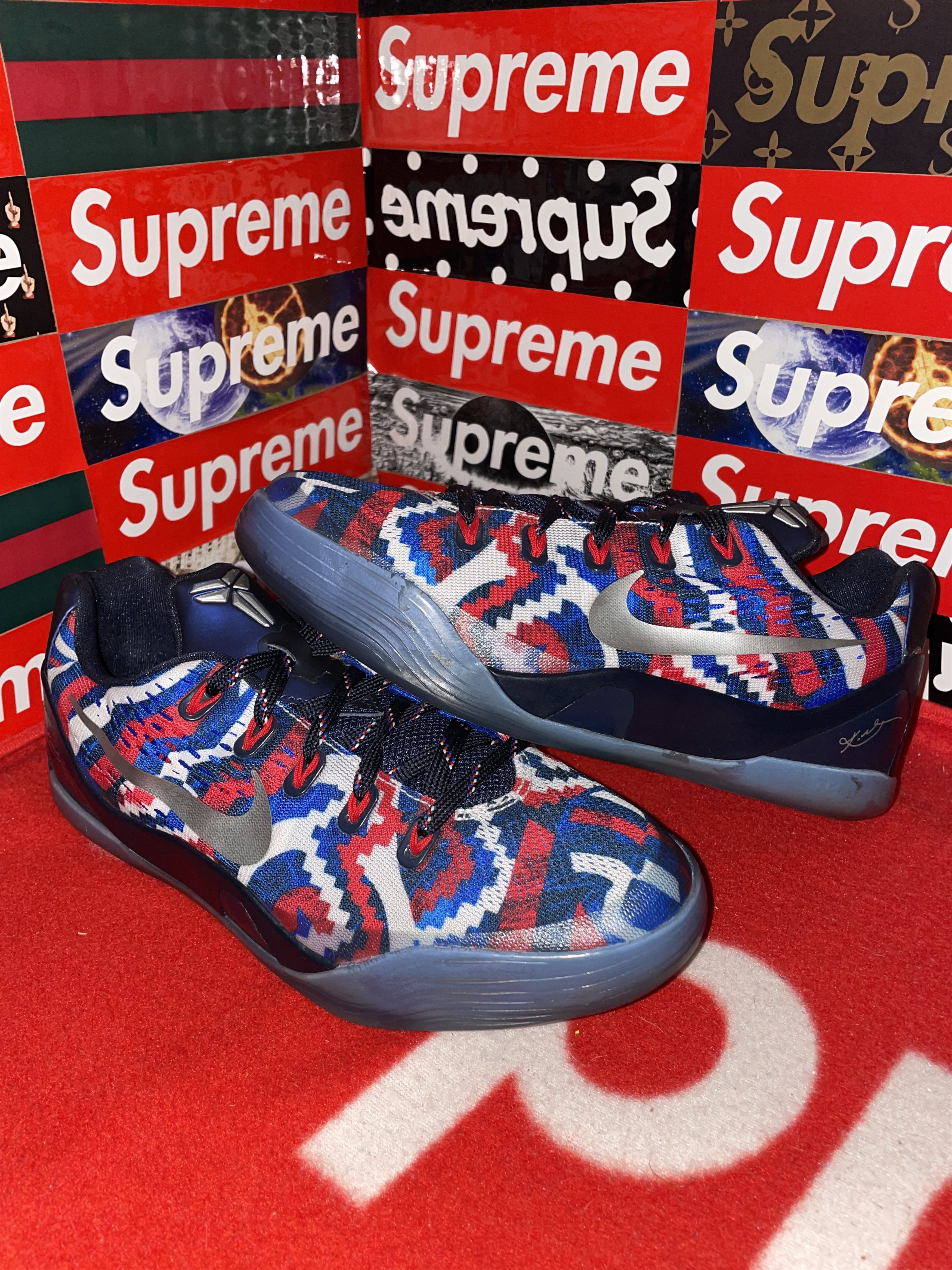 Nike Nike Kobe 9 EM GS 'Independence Day' 653593-100 size 6y Size US 6 / EU 39 - 1 Thumbnail