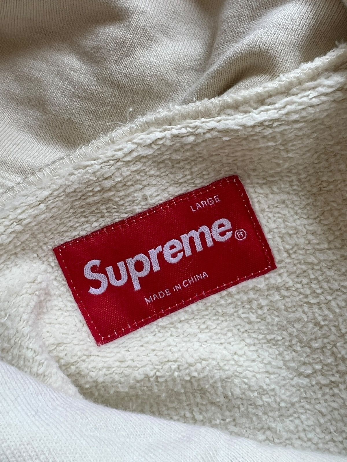 Supreme Supreme Hooded Logo Pullover Hoodie Size US L / EU 52-54 / 3 - 12 Thumbnail