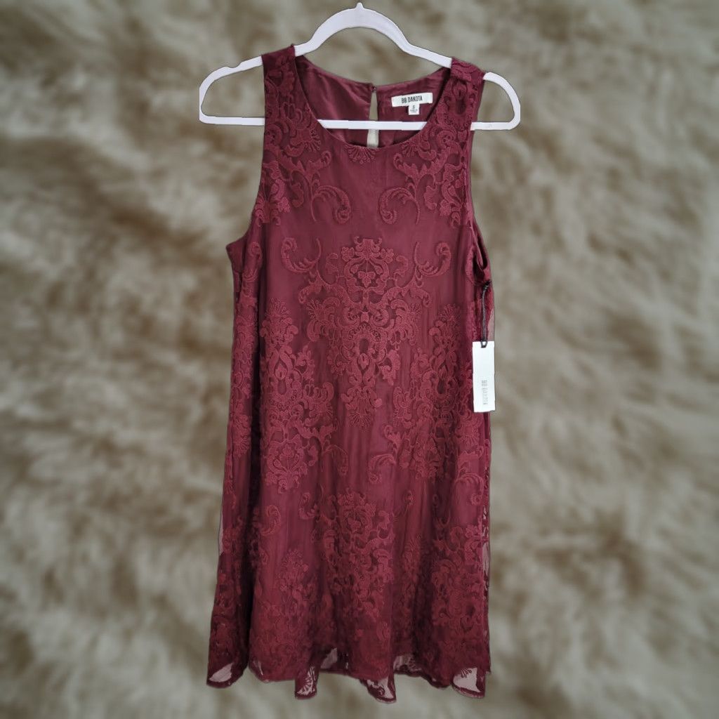 BB Dakota BB Dakota Cadence Lace Swing Dress Burgundy Party Sz S NWT Womens Dress Lace Short Fit & Flare 2020s Size S / US 4 / IT 40 - 1 Thumbnail