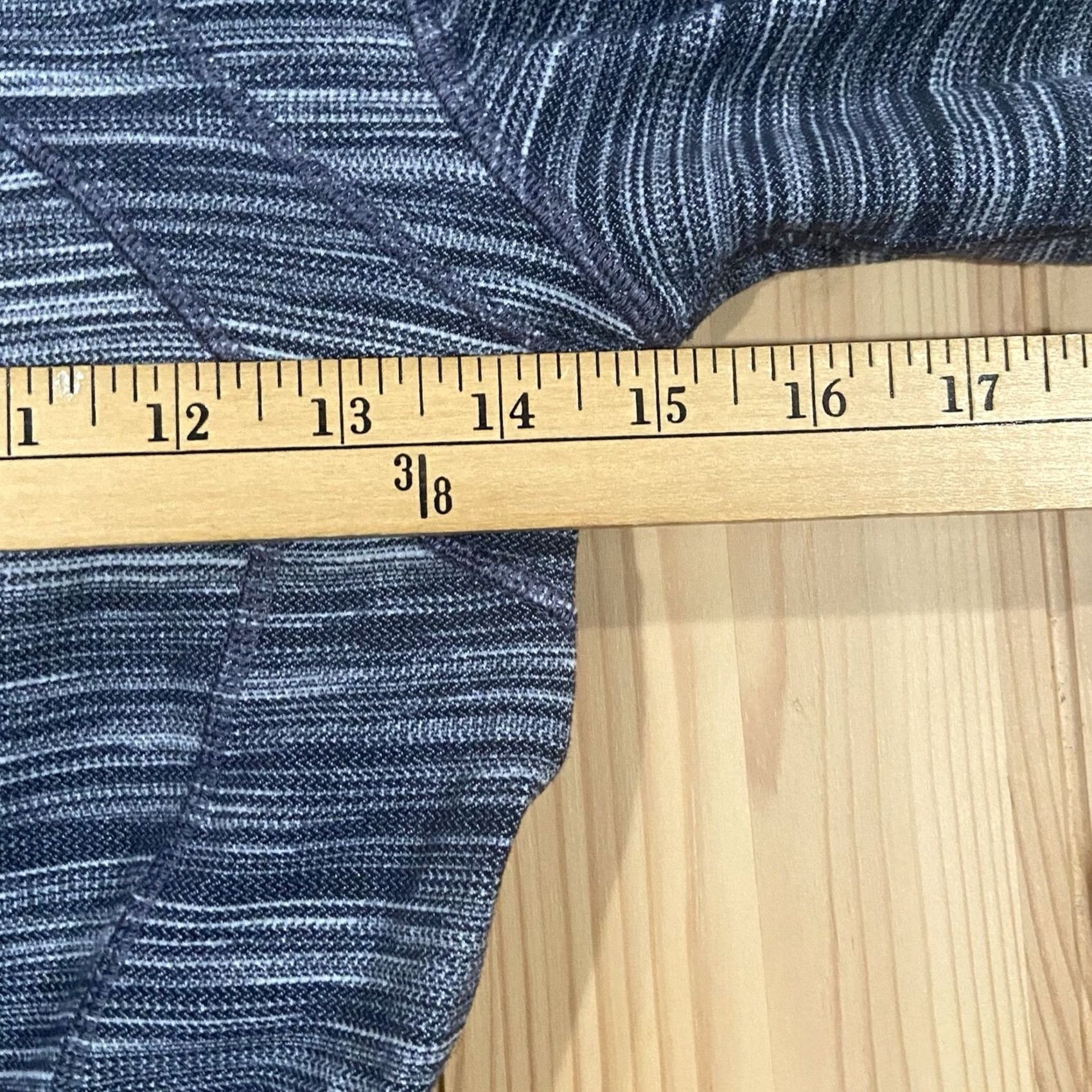 Lululemon VINTAGE Lululemon Define Jacket Luon Slim Fit Hip Length Size 6 Heathered Gray Jacket Women Slim Hooded Athleisure Size M / US 6-8 / IT 42-44 - 3 Thumbnail