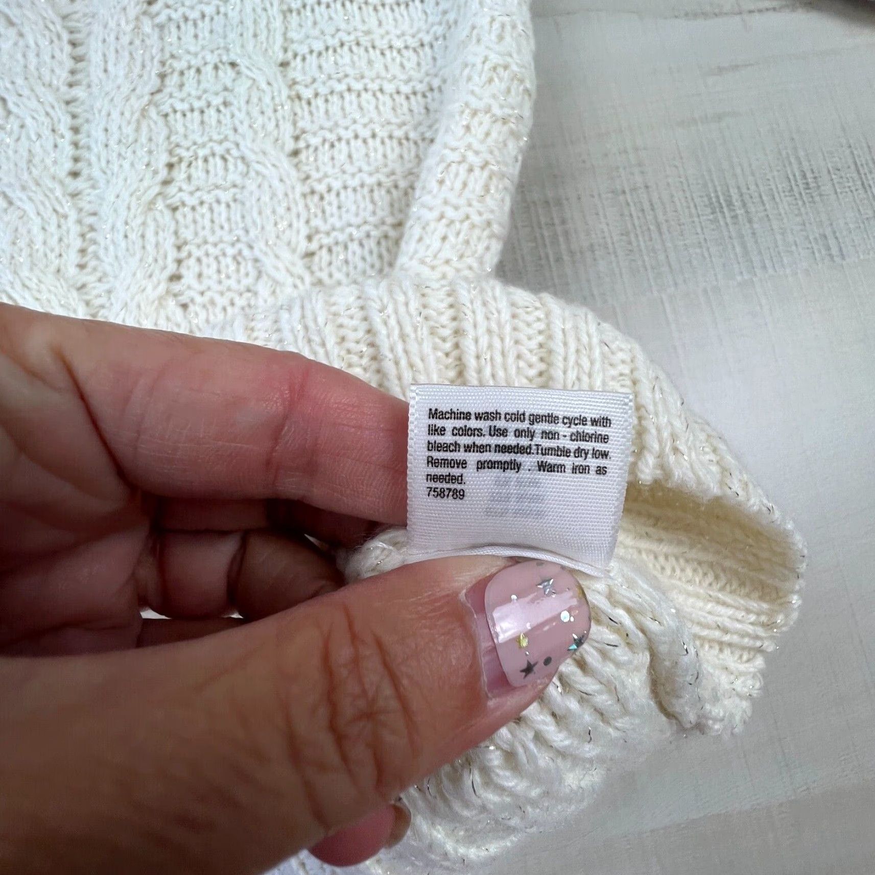 Vintage St Johns Bay Womens XL Extra Large Cream Pullover V Neck Wool Blend Cable Knit Sweater Size XL / US 12-14 / IT 48-50 - 5 Thumbnail