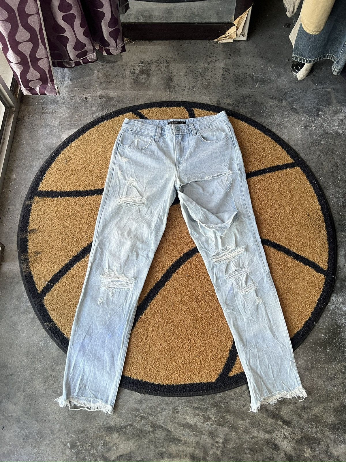 Abercrombie & Fitch 🔥Abercrombie & Fitch Signature Collection Distressed Denim Size US 29 - 2 Thumbnail
