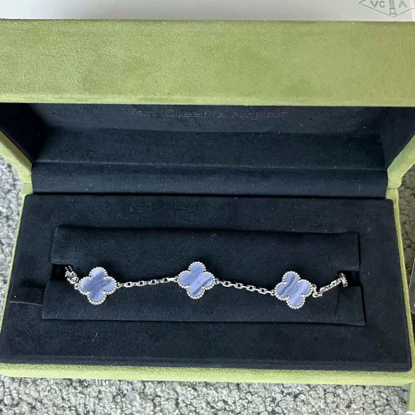 Van Cleef & Arpels Van Cleef Arpels 18K White Gold Purple Bracelet Size ONE SIZE - 1 Thumbnail