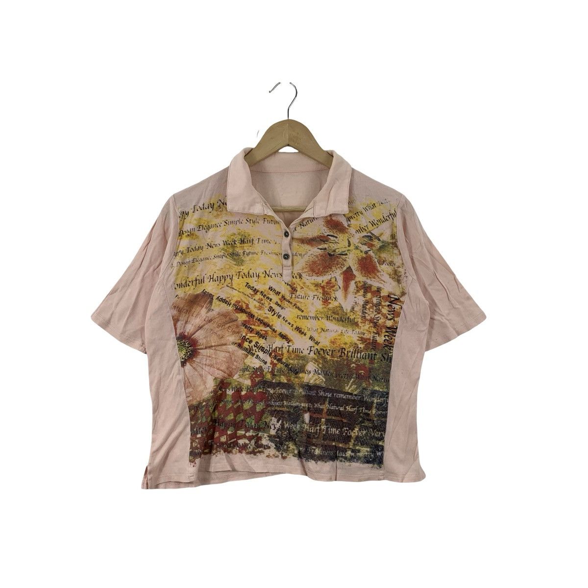 Vintage Vintage Floral Collage Polo Shirt Typography Graphic Pink Size S / US 4 / IT 40 - 1 Thumbnail