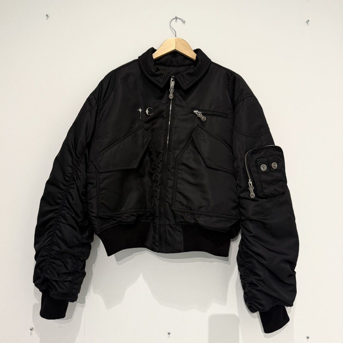 Thug Club A Wingless Bird ブラック 3 ナイロン Thug Club A Wingless Bird ブラック THUG CLUB] A wingless bird