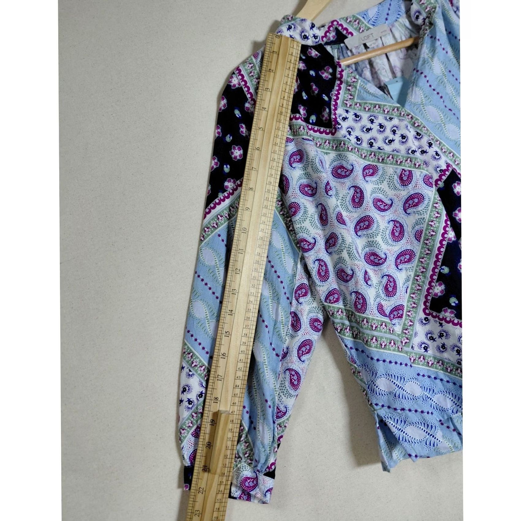 Loft LOFT Paisley Patchwork Blouse Multicolor Women Petite Long Sleeve XS V-Neck Shirt Size XS / US 0-2 / IT 36-38 - 8 Thumbnail