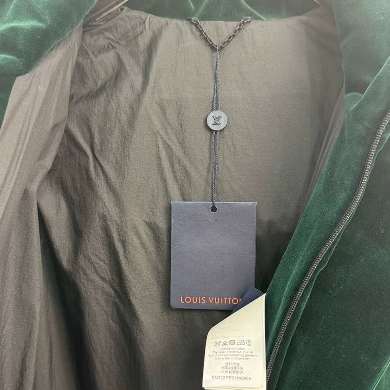 Louis Vuitton louis vuitton Fw22 monogrammed Logo suede color-block jack Size US M / EU 48-50 / 2 - 7 Thumbnail