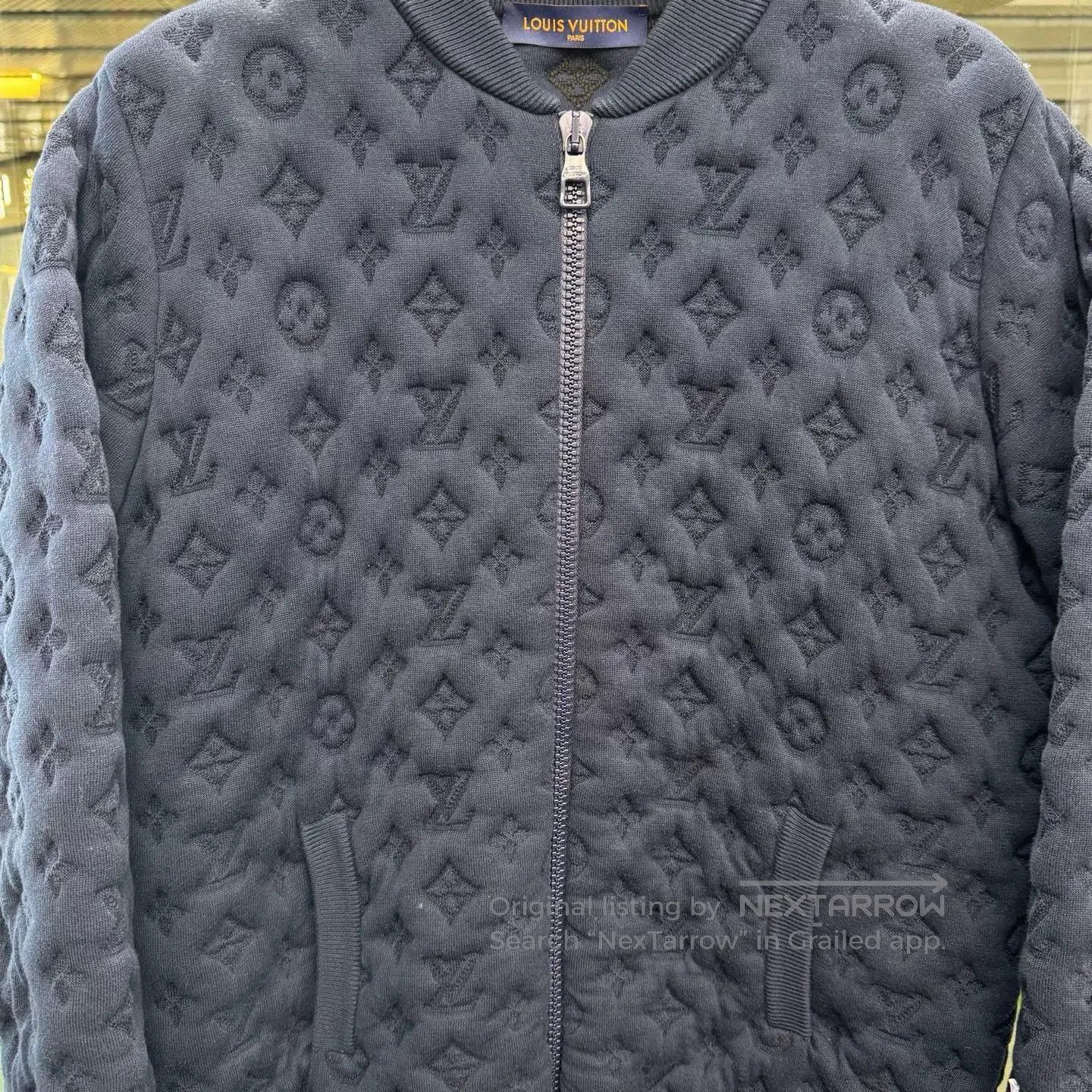 Louis Vuitton louis vuitton blue embossed zip jacket. Size US L / EU 52-54 / 3 - 2 Thumbnail