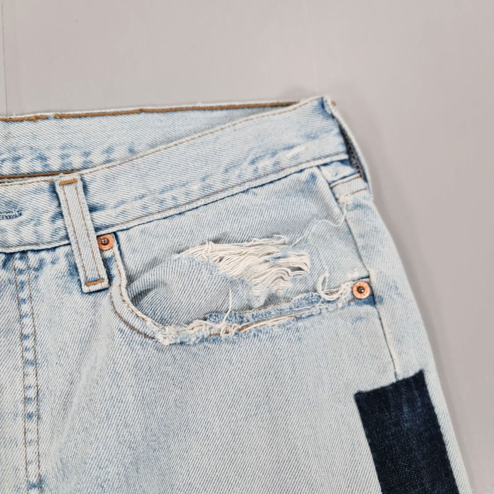 Levi's VINTAGE Levi's 615 02 Jeans Blue Regular Straight 90s Mens W32 L30 Orange Tab Distressed Pockets Retro Outdoor Classic Denim Cotton Size US 32 / EU 48 - 4 Thumbnail