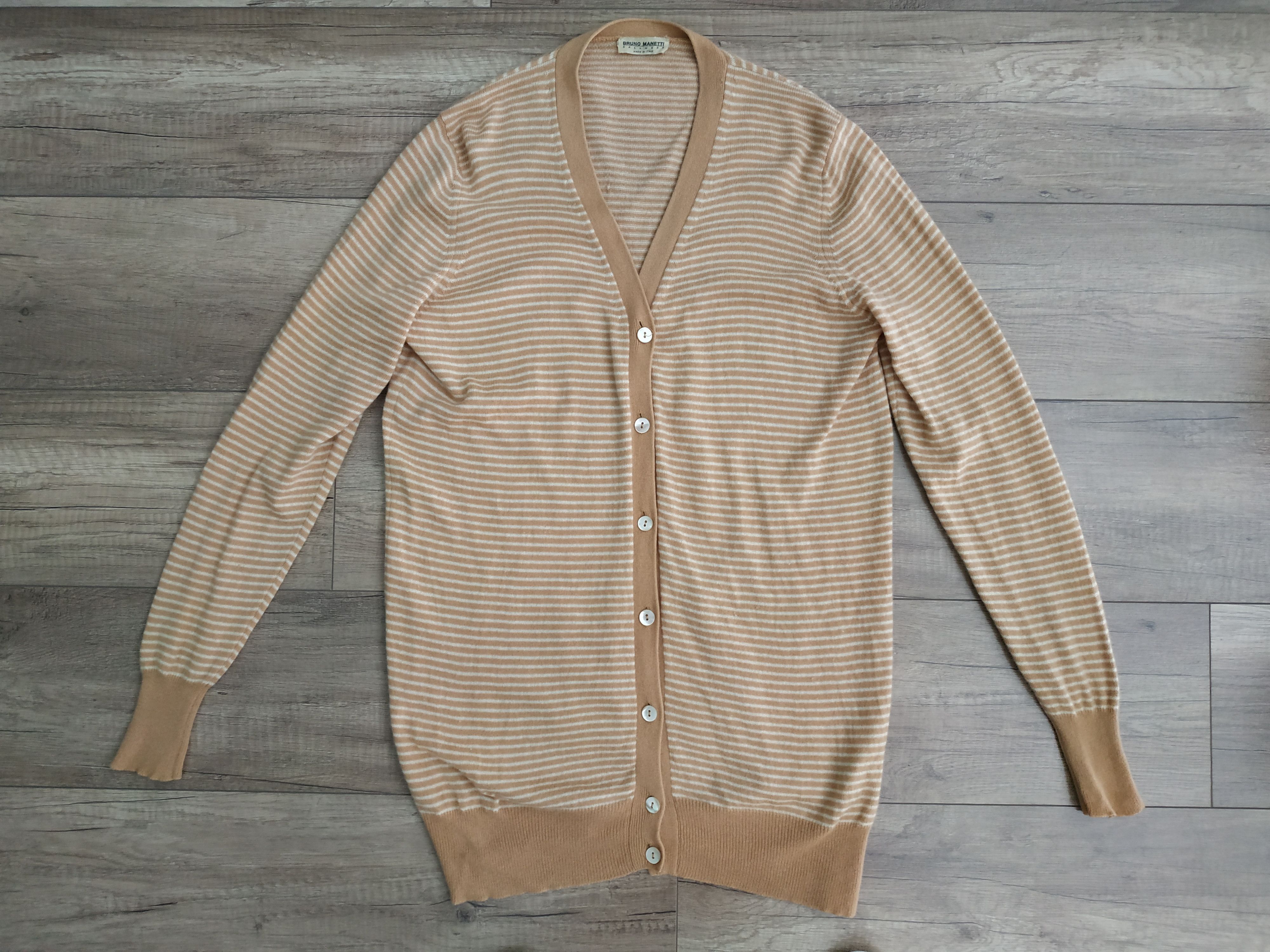 Other Bruno Manetti Women's Vintage Cashmere Cardigan, s. 36(S) Size S / US 4 / IT 40 - 1 Thumbnail