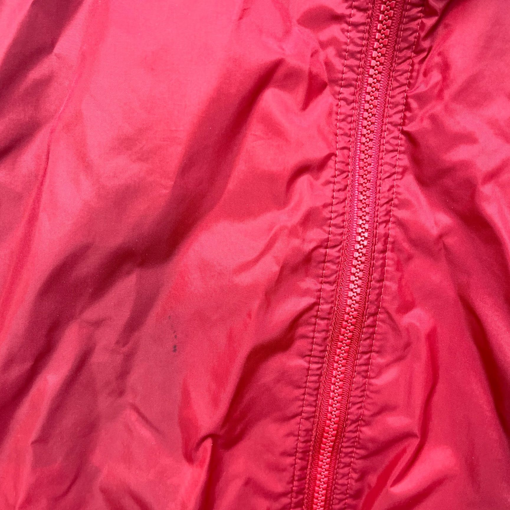 Nike Vintage Nike Swoosh Windbreaker Jacket L Red Men Size US L / EU 52-54 / 3 - 5 Thumbnail