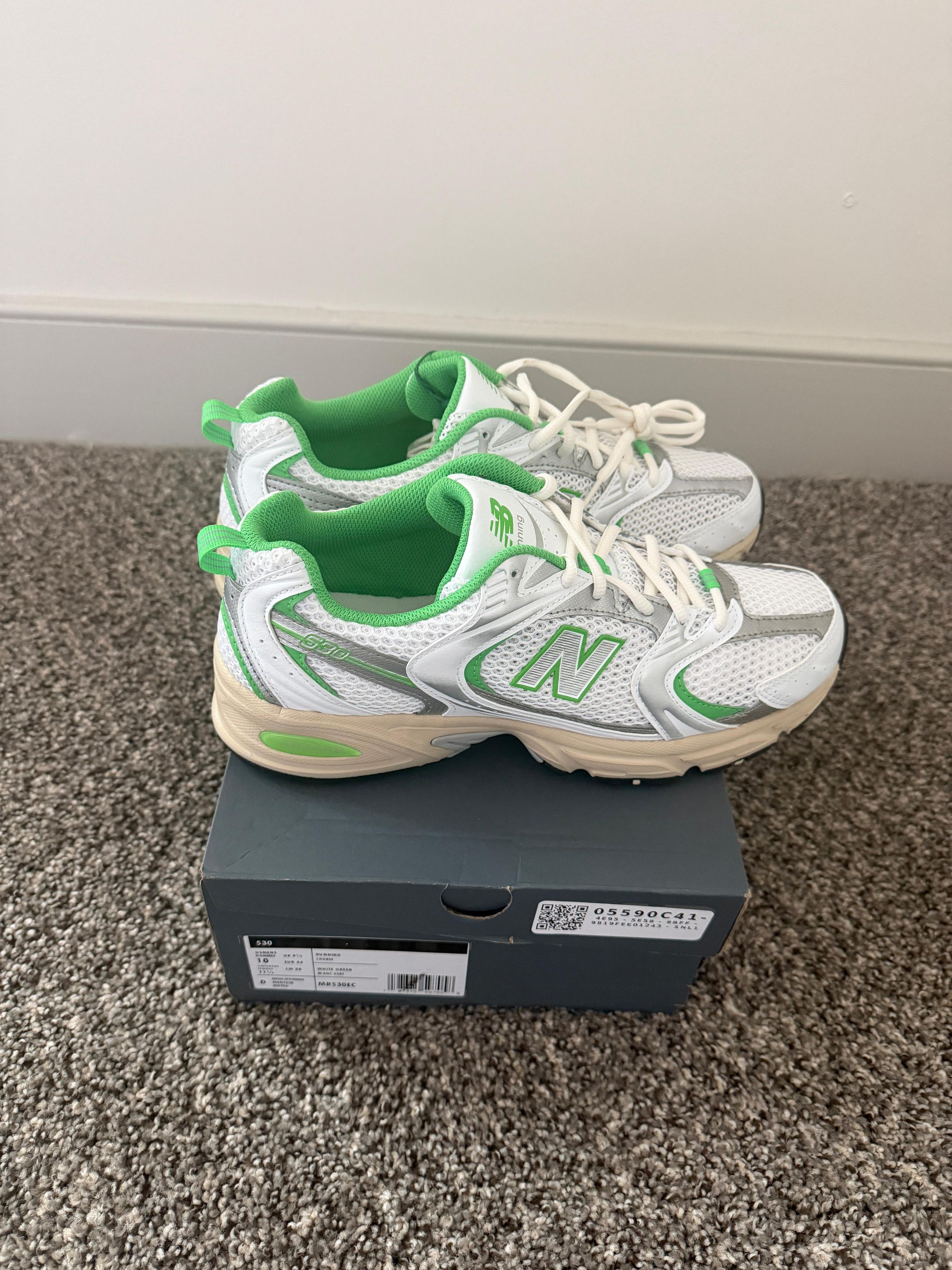 New Balance New Balance 530 White Palm Leaf Size US 10 / EU 43 - 2 Thumbnail