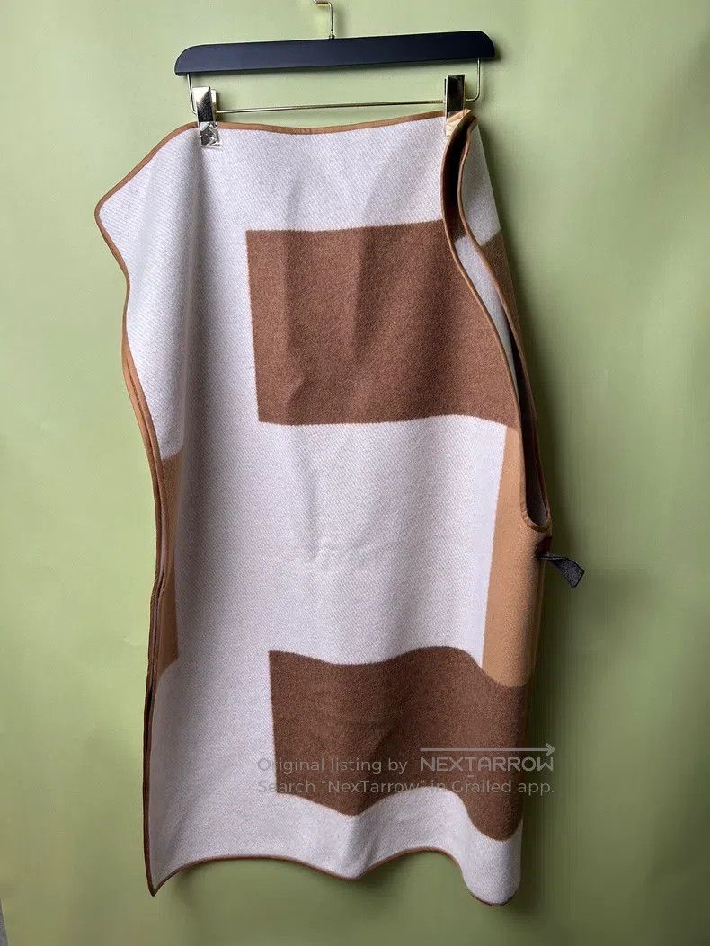 Hermes Hermes size 105*134 cm Color Block Cashmere Cloak Shawl Size XS / US 0-2 / IT 36-38 - 8 Thumbnail