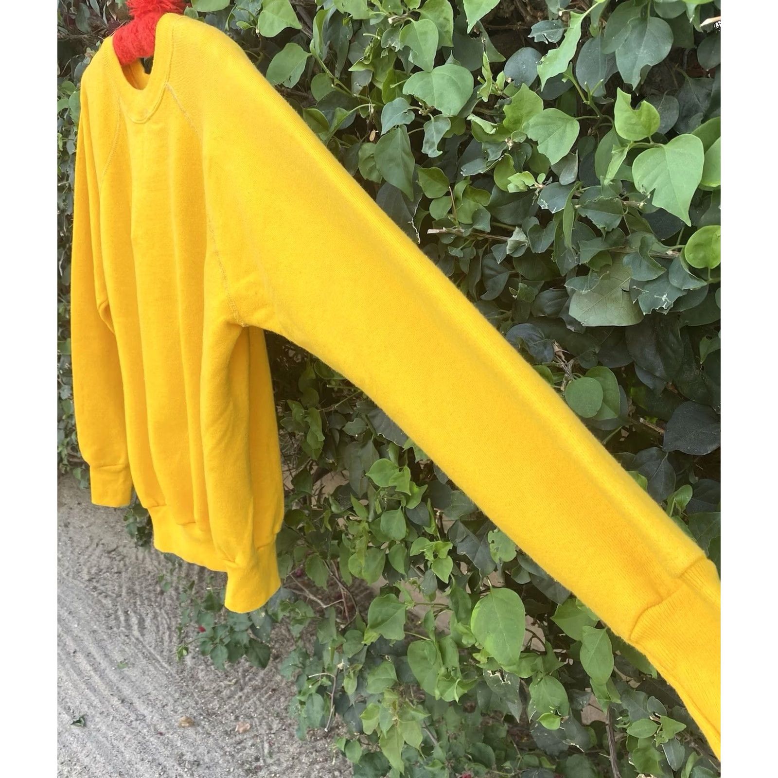 Vintage VINTAGE 20/20 Sport USA Yellow Raglan Crewneck Sweatshirt Large Mens Size US L / EU 52-54 / 3 - 5 Thumbnail
