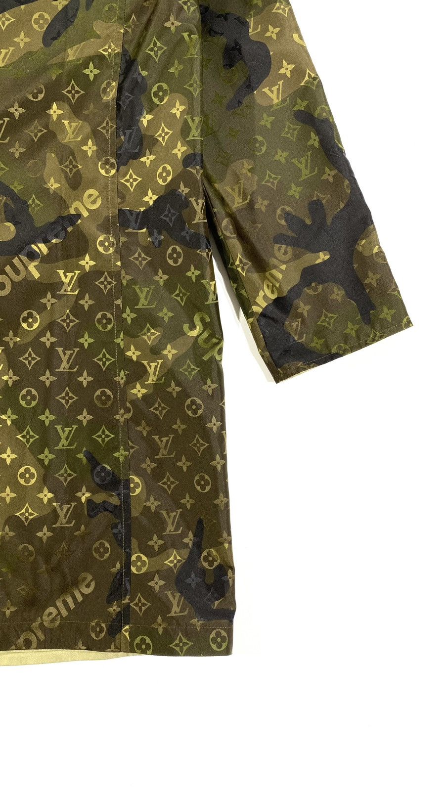 Louis Vuitton × Supreme LOUIS VUITTON X SUPREME Trench Coat 50 Camouflage Reversible Size US M / EU 48-50 / 2 - 5 Thumbnail