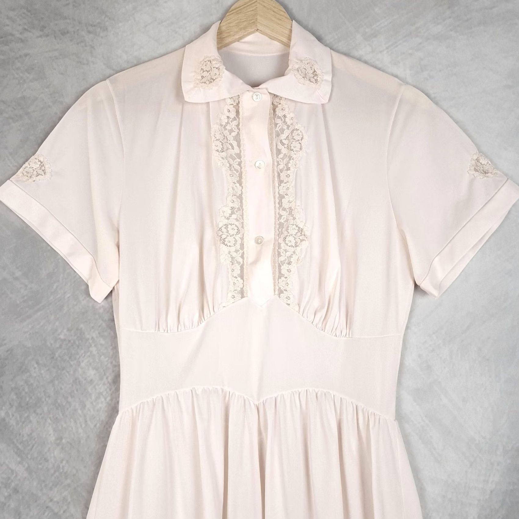Vintage VINTAGE Slip Gown Womens 32 Pink Nylon Heart Lace Collar Coquette Romantic 70s Size ONE SIZE - 6 Thumbnail