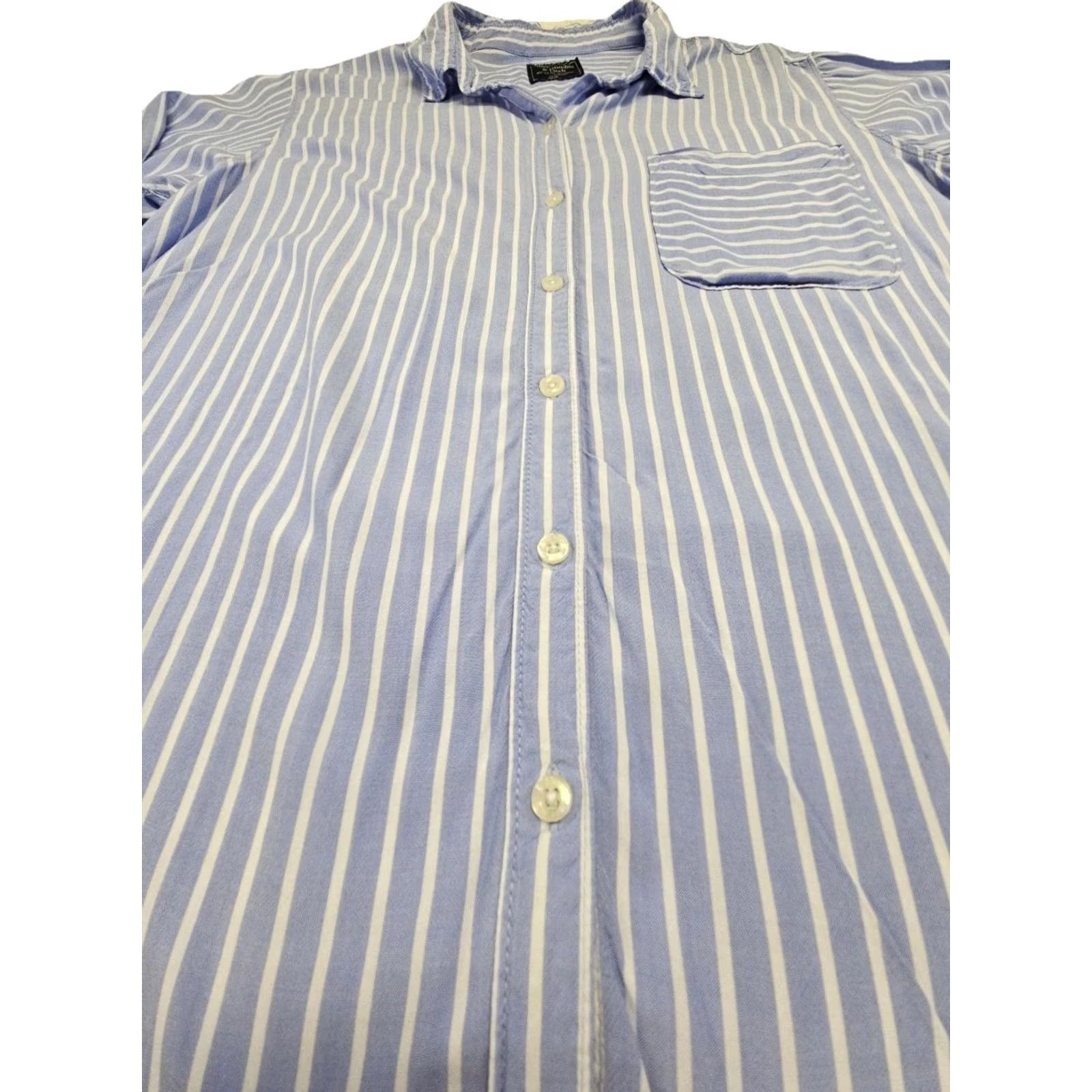Abercrombie & Fitch Abercrombie & Fitch Button-Down Shirt Mens M Long Sleeve Blue White Stripe Cotton Woven Button-Up Regular Fit Size US M / EU 48-50 / 2 - 3 Thumbnail