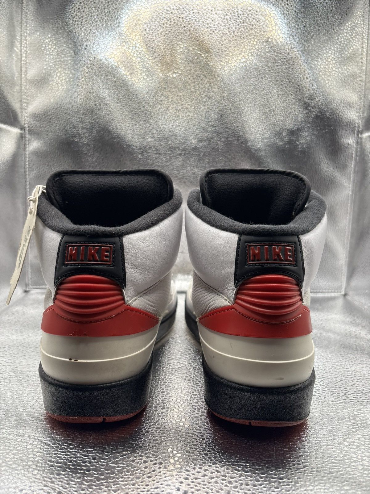 Jordan Brand Air Jordan 2 Chicago Size US 11 / IT 41 - 4 Thumbnail