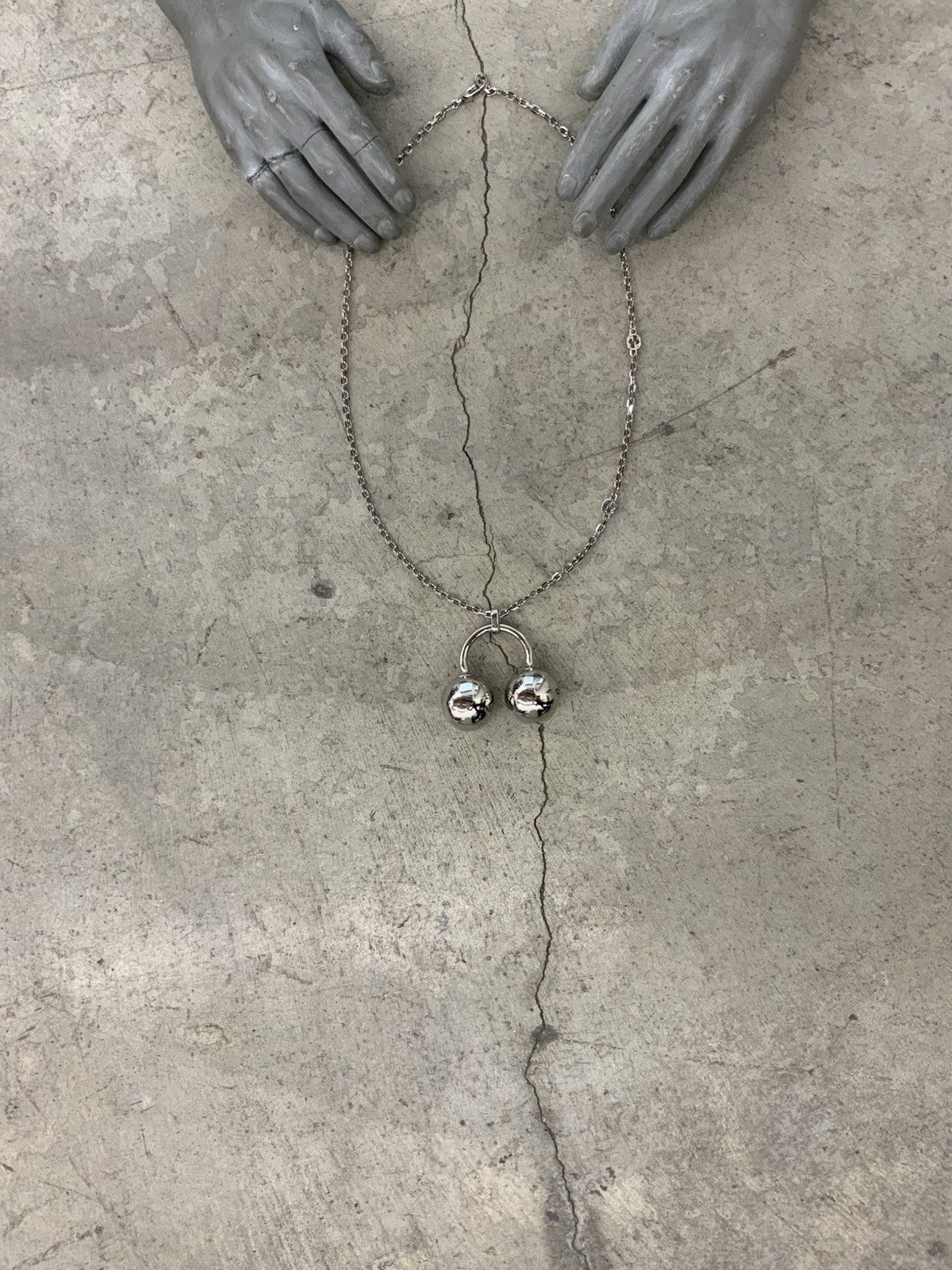 Gucci ARCHIVE GUCCI RUNWAY CHROME SEPTUM CHERRY BALL NECKLACE Size ONE SIZE - 1 Thumbnail