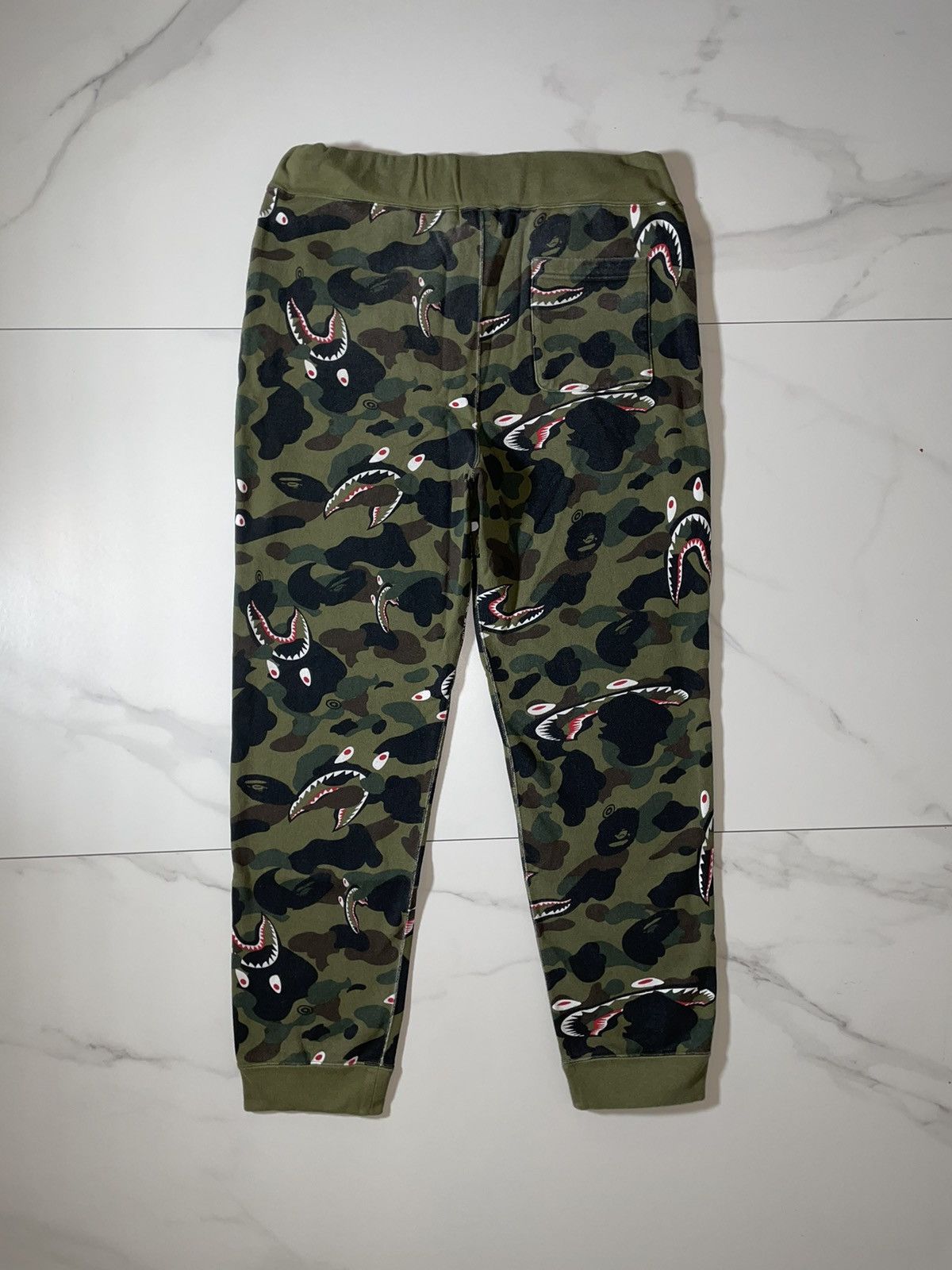 BAPE Shark 1st Camo Sweat Pants FW20 Green Size XL