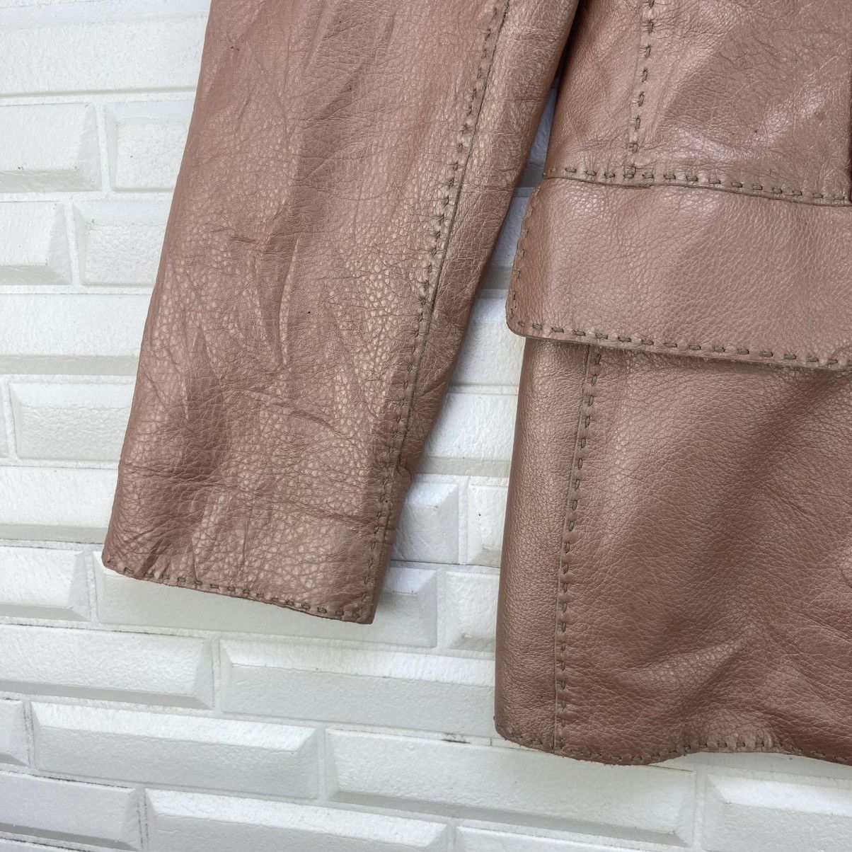 Fendi 🔥Fendi Pink Metallic Leather Blazer & Skirt Size M / US 6-8 / IT 42-44 - 10 Thumbnail