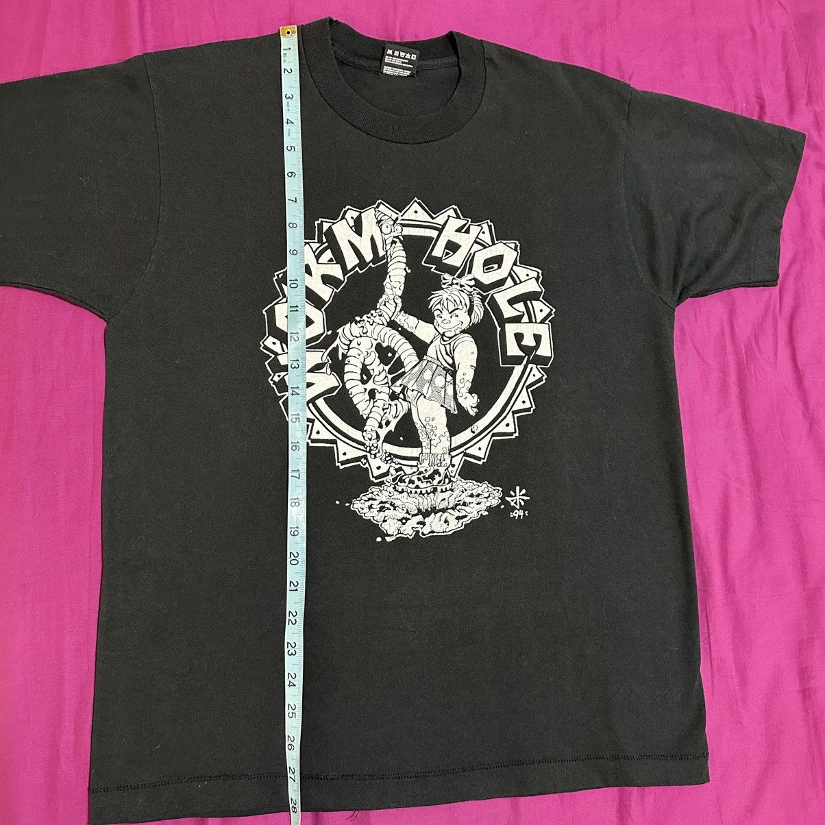 Band Tees Vintage Worm Hole T Shirt 1990s Fruit Of The Loom 50/50 L Size US L / EU 52-54 / 3 - 4 Thumbnail