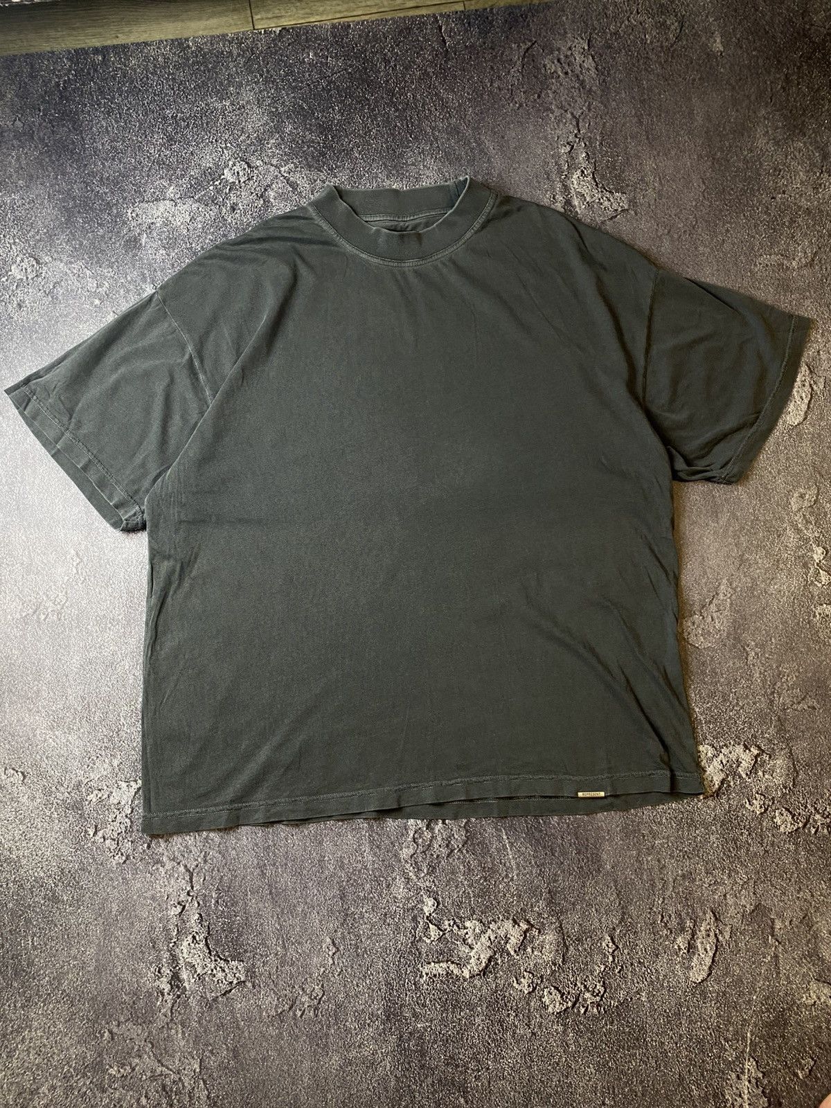 Represent Clo. Represent Clo British T-Shirt Tee Big Logo Size US L / EU 52-54 / 3 - 1 Thumbnail