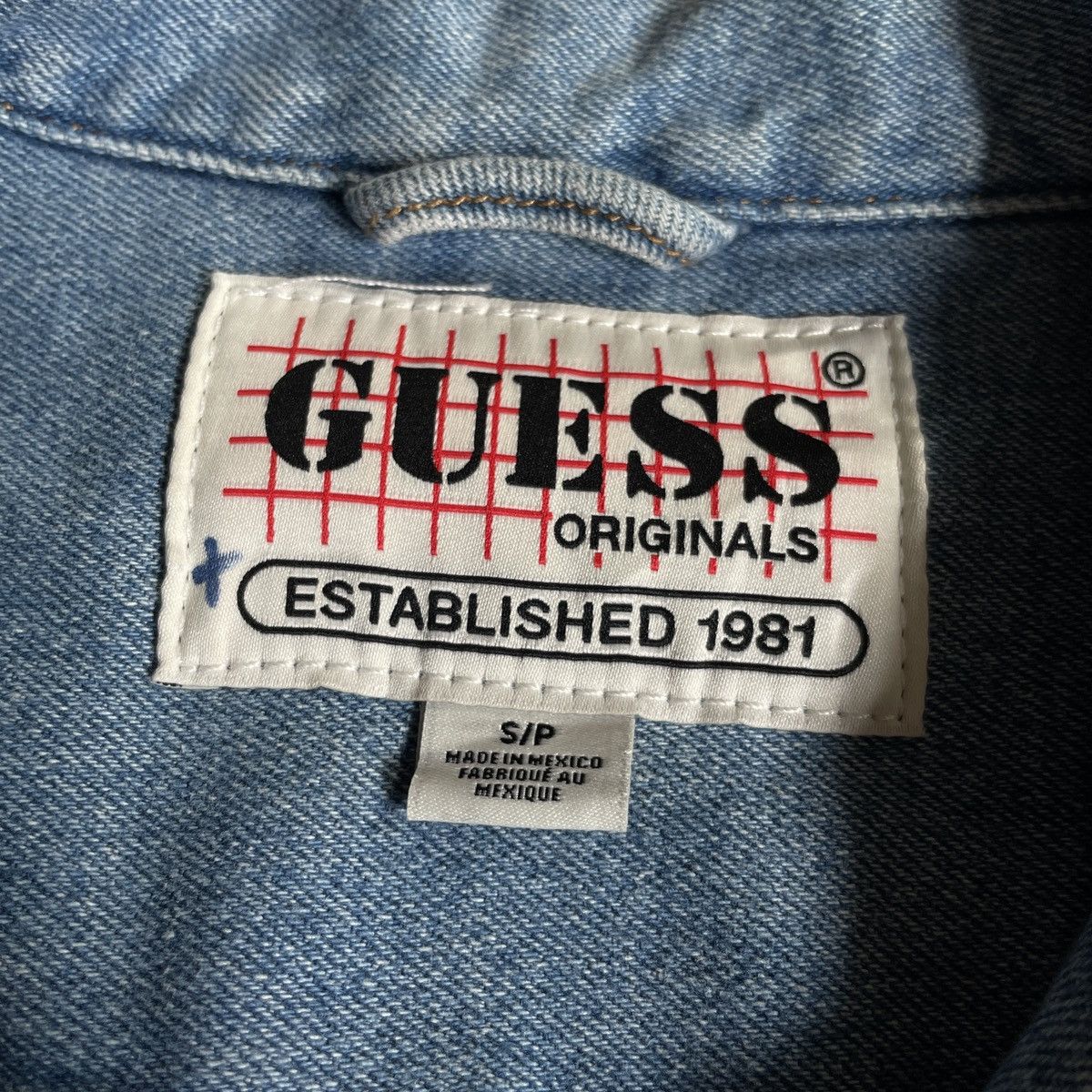 88rising × Guess Guess x 88 Rising Irezumi Cities Collection Size US S / EU 44-46 / 1 - 11 Thumbnail