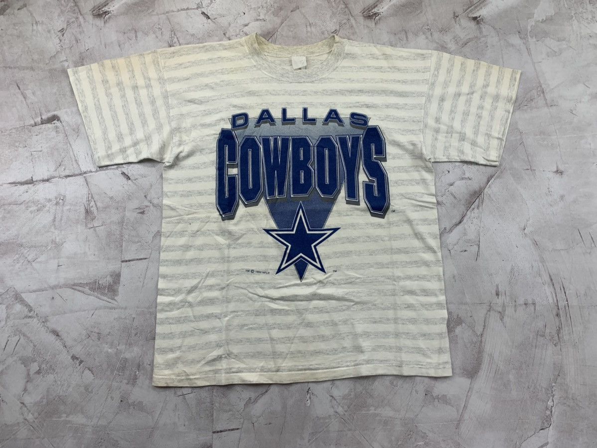 Vintage Mens vintage t shirt Dallas Cowboys 1992 Size M Size US M / EU 48-50 / 2 - 1 Thumbnail