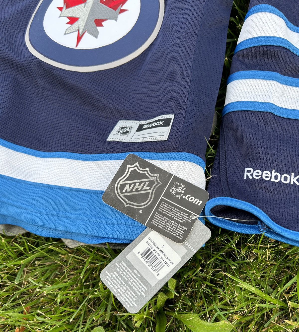Adidas Brand New Adidas Winnipeg Jets NHL Jersey Size S / US 4 / IT 40 - 4 Thumbnail