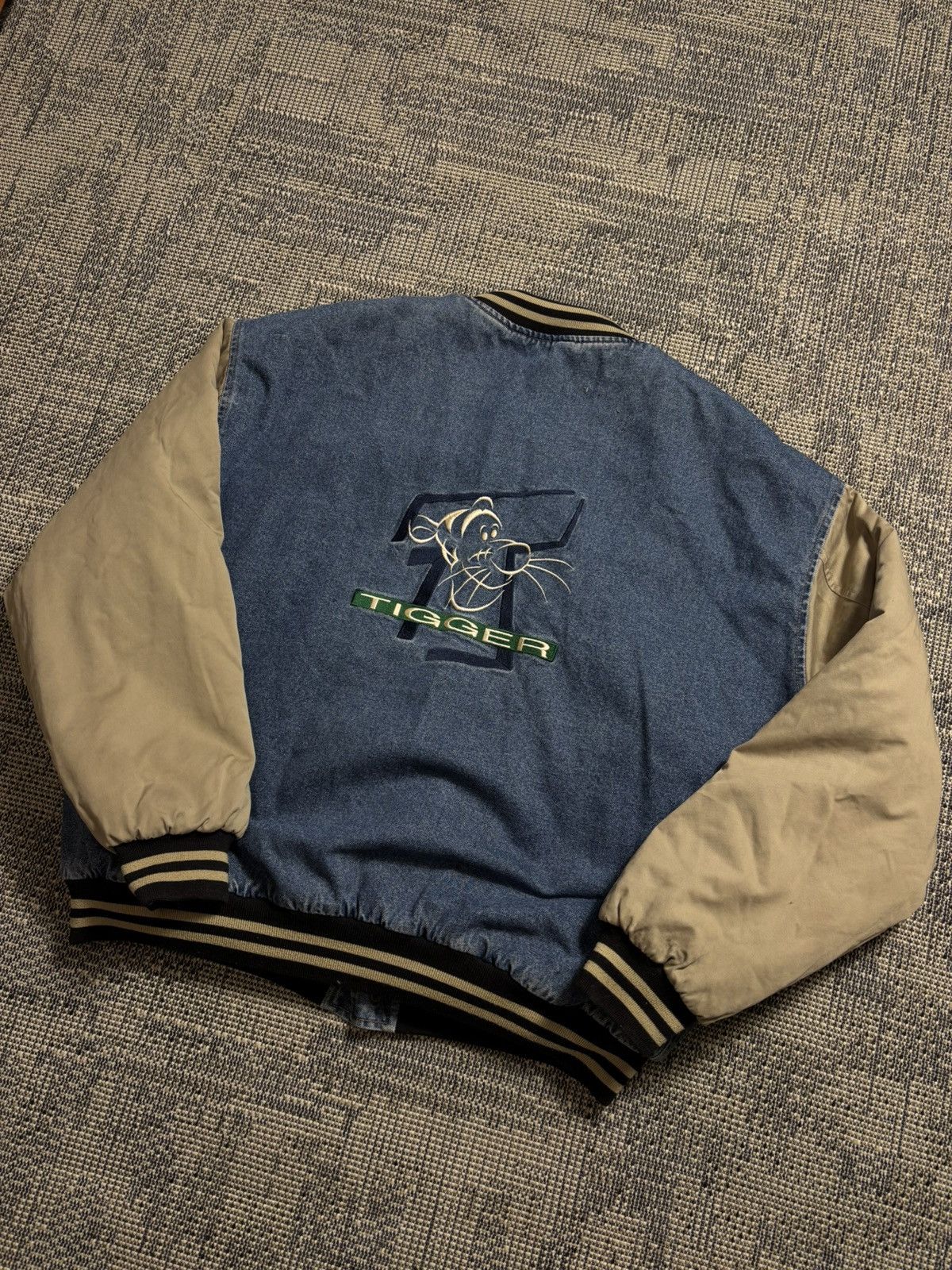 Disney Vintage Rare Disney Tiger USA Denim Bomber Jacket Size US XL / EU 56 / 4 - 2 Thumbnail