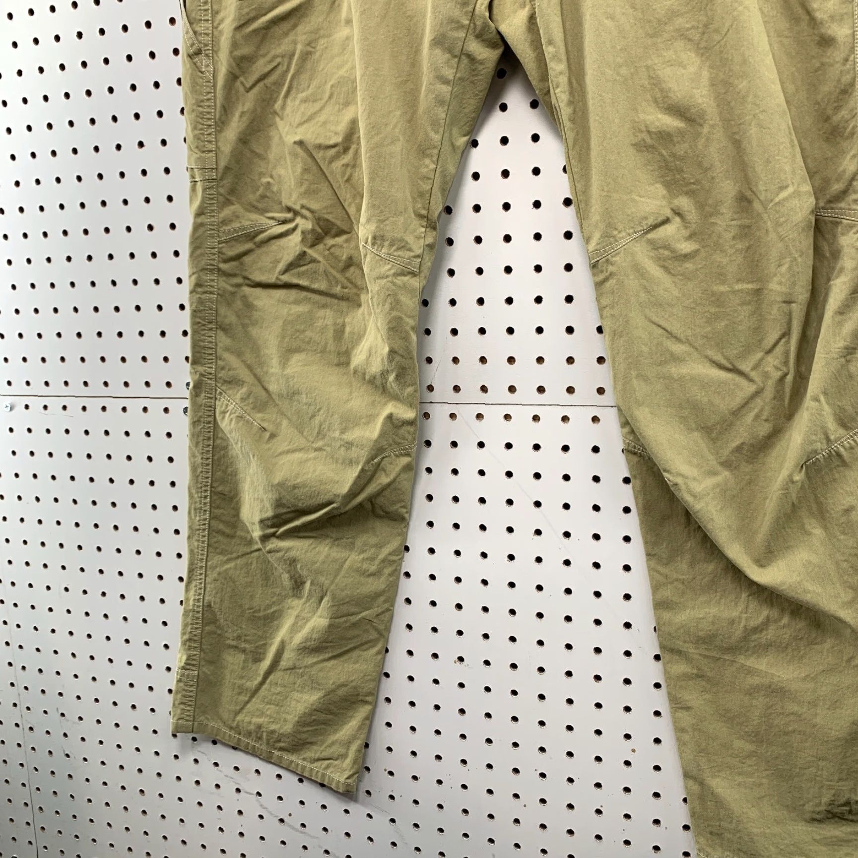 Vintage Kuhl Hiking Pants Mens Size 34x32 Tan Outdoor Straight Leg Vintage Patina Dye Size US 34 / EU 50 - 7 Thumbnail