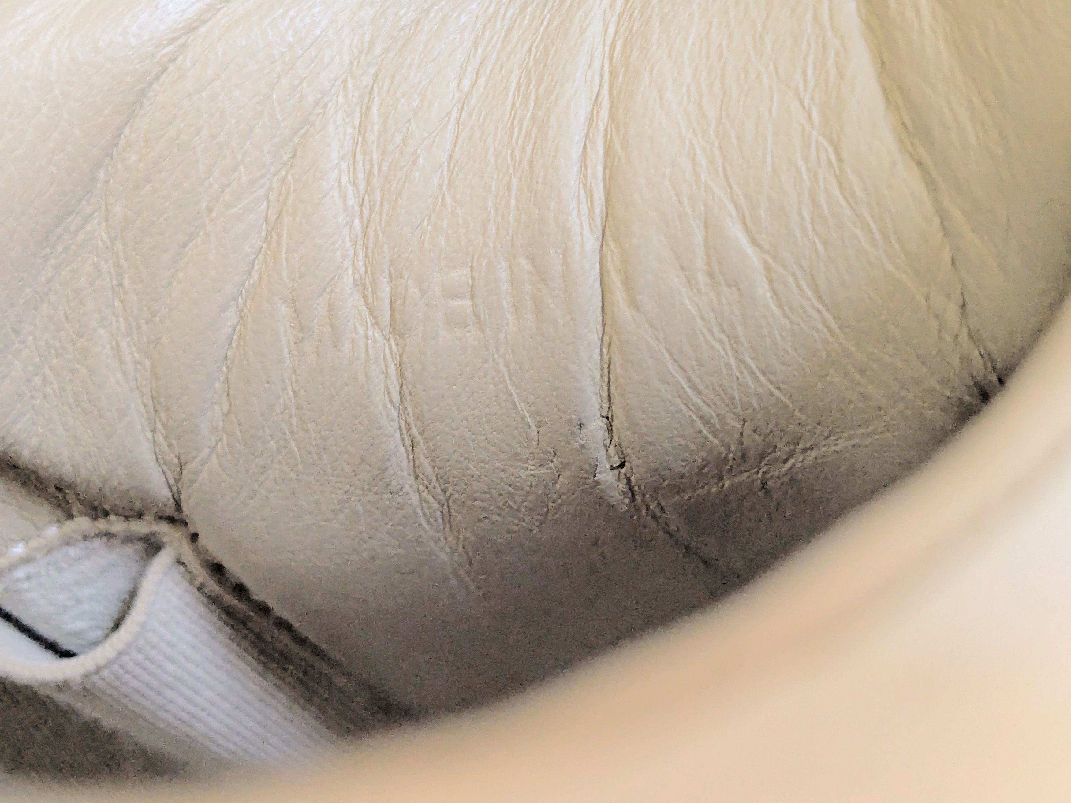 Maison Margiela Maison Margiela GAT Replicas 9 42 White Gray Painted Size US 9 / EU 42 - 8 Thumbnail