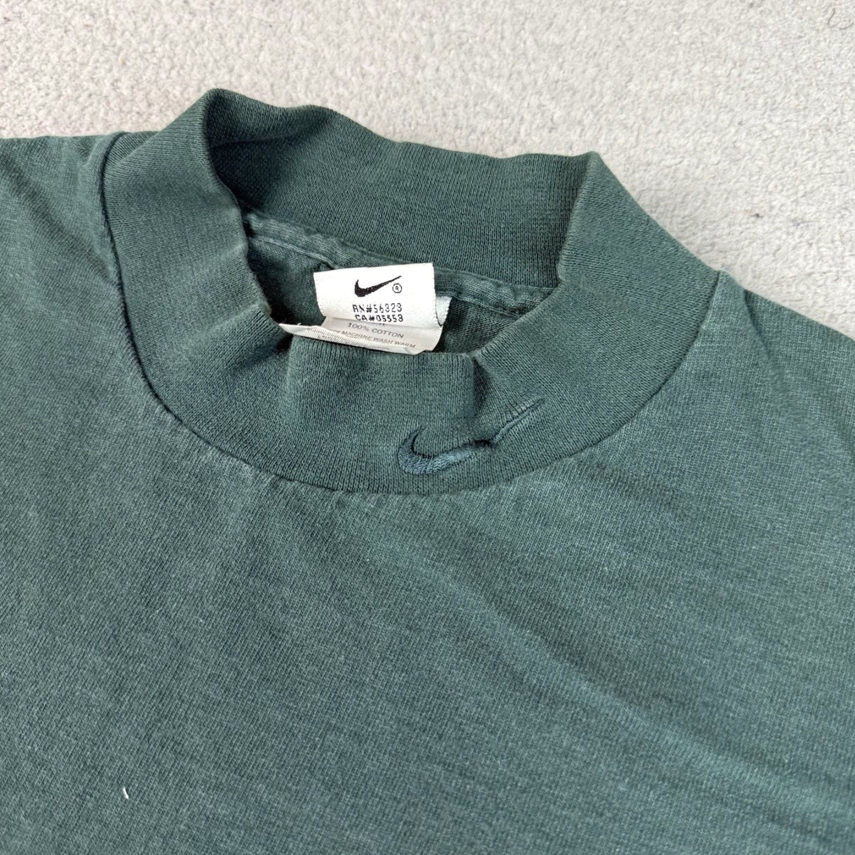 Nike VINTAGE Nike Shirt Adult XL Green Swoosh Logo Distressed Y2K Mock Neck 90s Rare Mens Size US XL / EU 56 / 4 - 3 Thumbnail