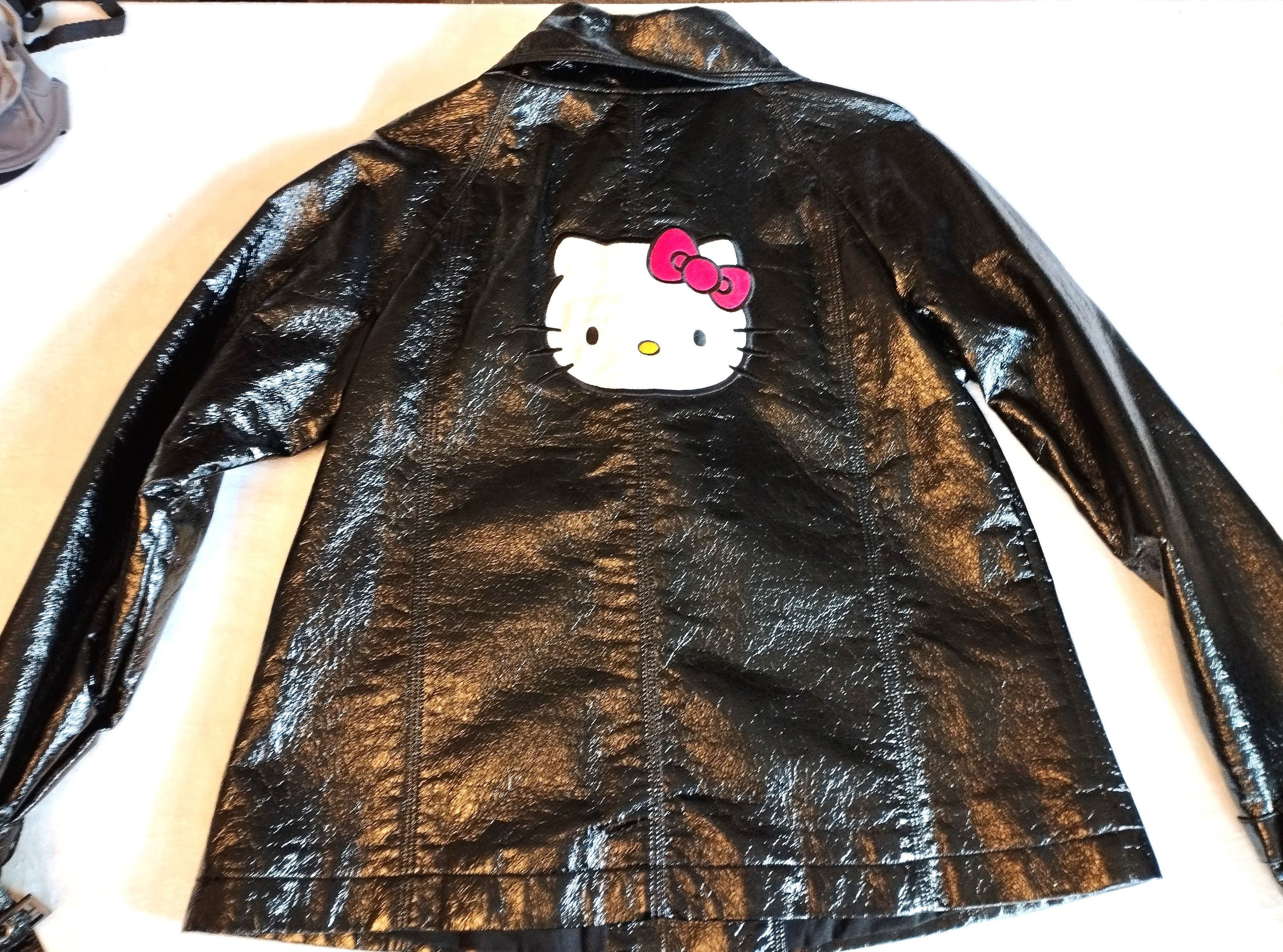 Designer Victoria Couture Veste Collector Hello Kitty TS Size S / US 4 / IT 40 - 4 Thumbnail
