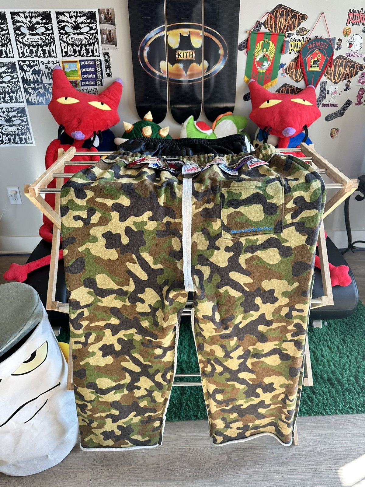 Greedy Unit × murd333r.fm GREEN CAMO SHORTS SWEATS Size US 32 / EU 48 - 3 Thumbnail