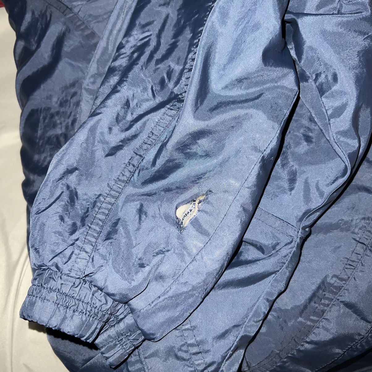 Nike × Vintage Vintage 90s Nike Windbreaker Jacket Blue Size US L / EU 52-54 / 3 - 9 Thumbnail