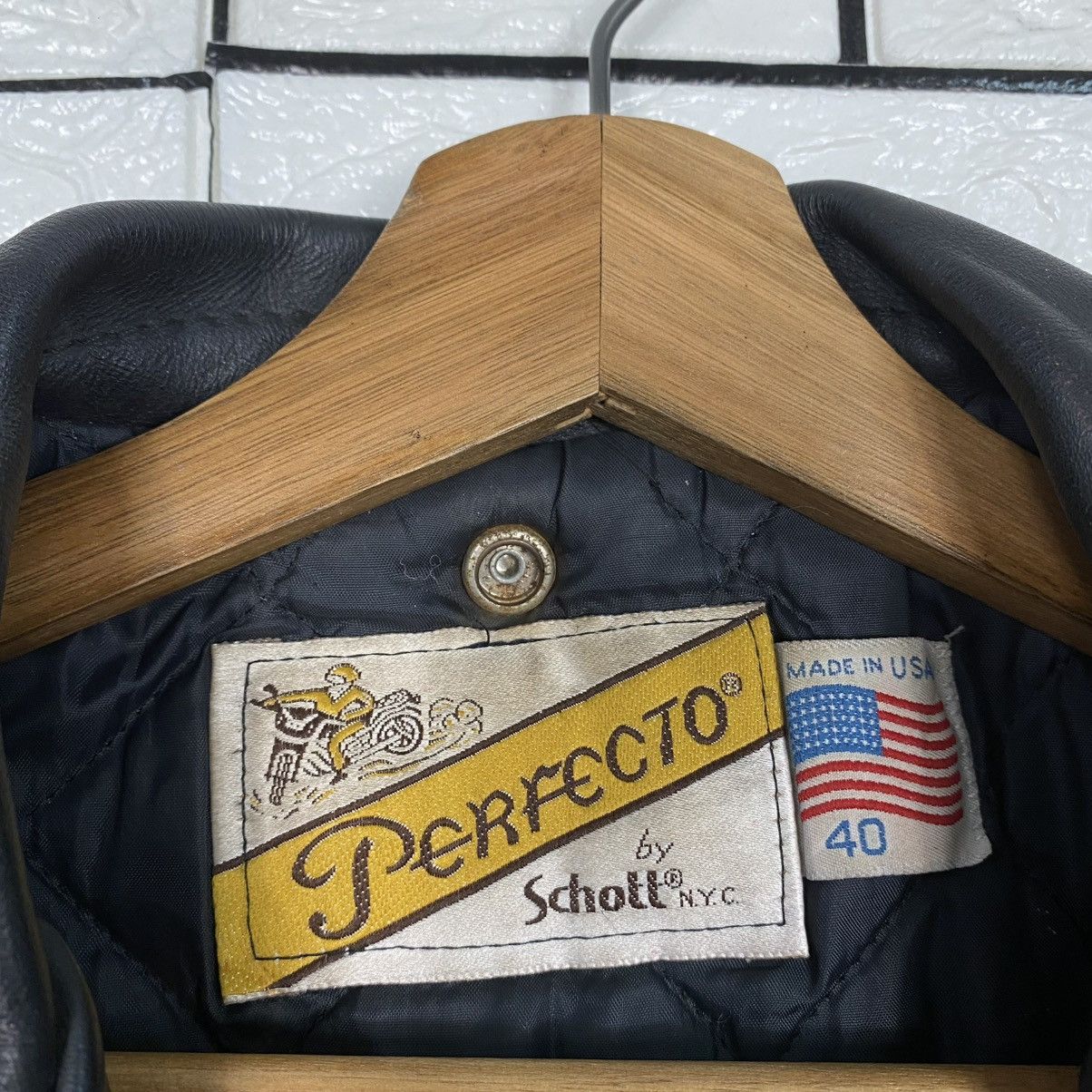 Schott 🔥VINTAGE LEATHER JACKET SCHOTT PERFECTO DOUBLE COLLAR PUNK Size US M / EU 48-50 / 2 - 23 Thumbnail
