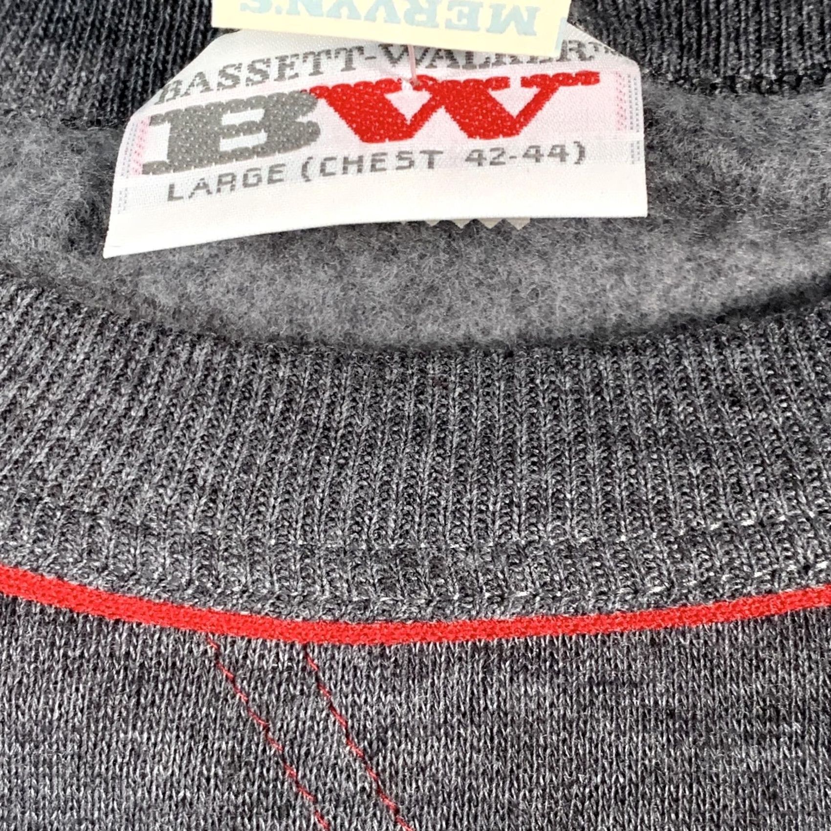 Vintage VINTAGE Bassett-Walker Sweatshirt Mens Large Gray Crewneck Raglan Made USA 90s Size US L / EU 52-54 / 3 - 5 Thumbnail